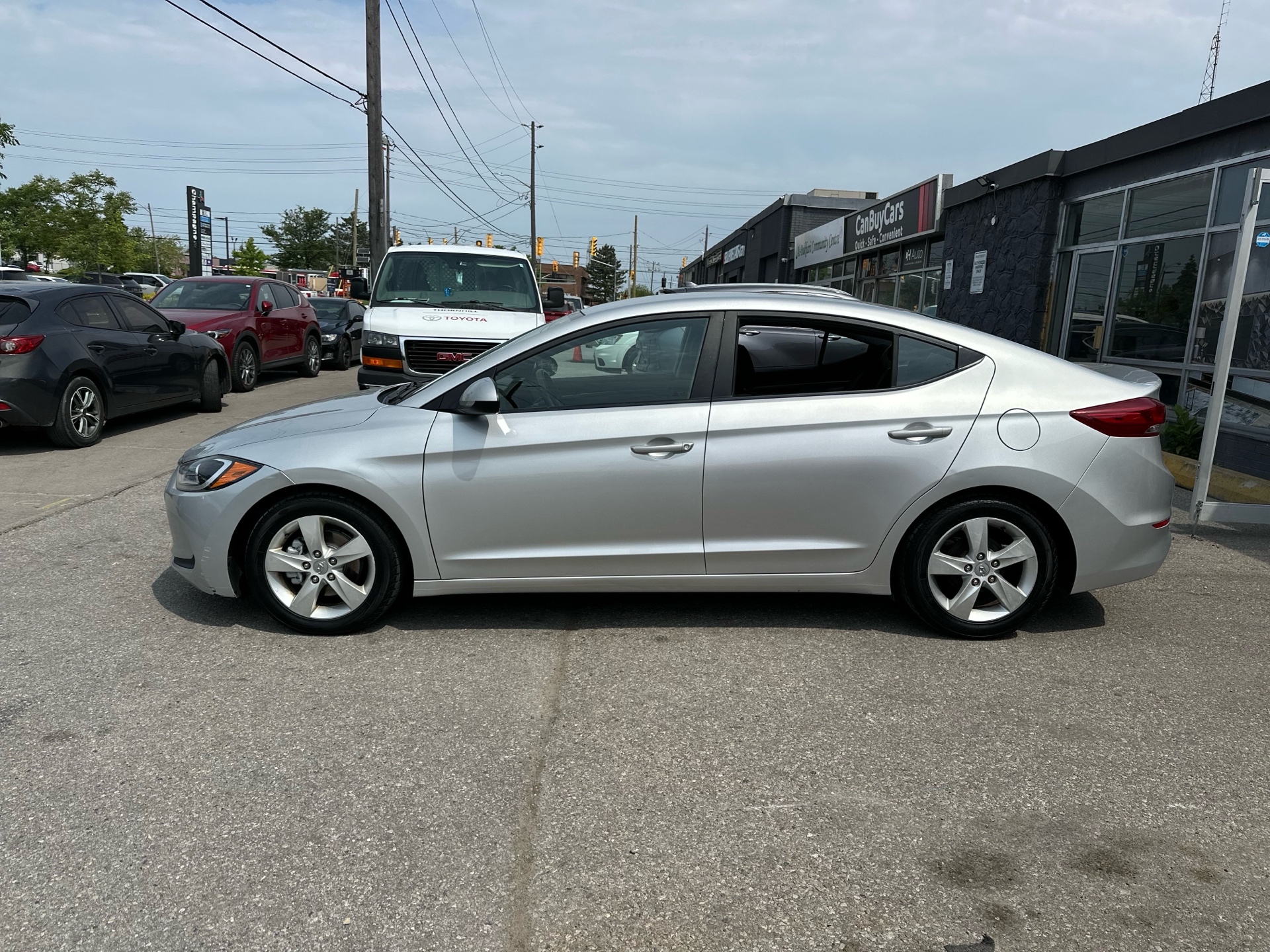 /autocainc/2017-Hyundai-Elantra-696286129687637.jpg