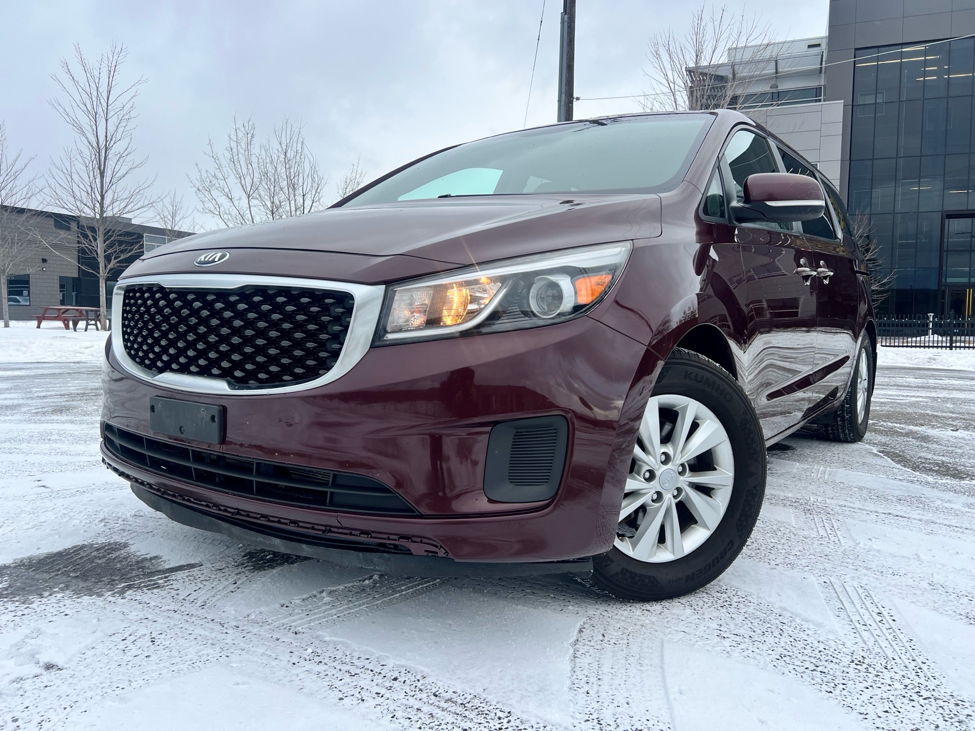/autocainc/2017-Kia-Sedona-014060080126966357.jpg