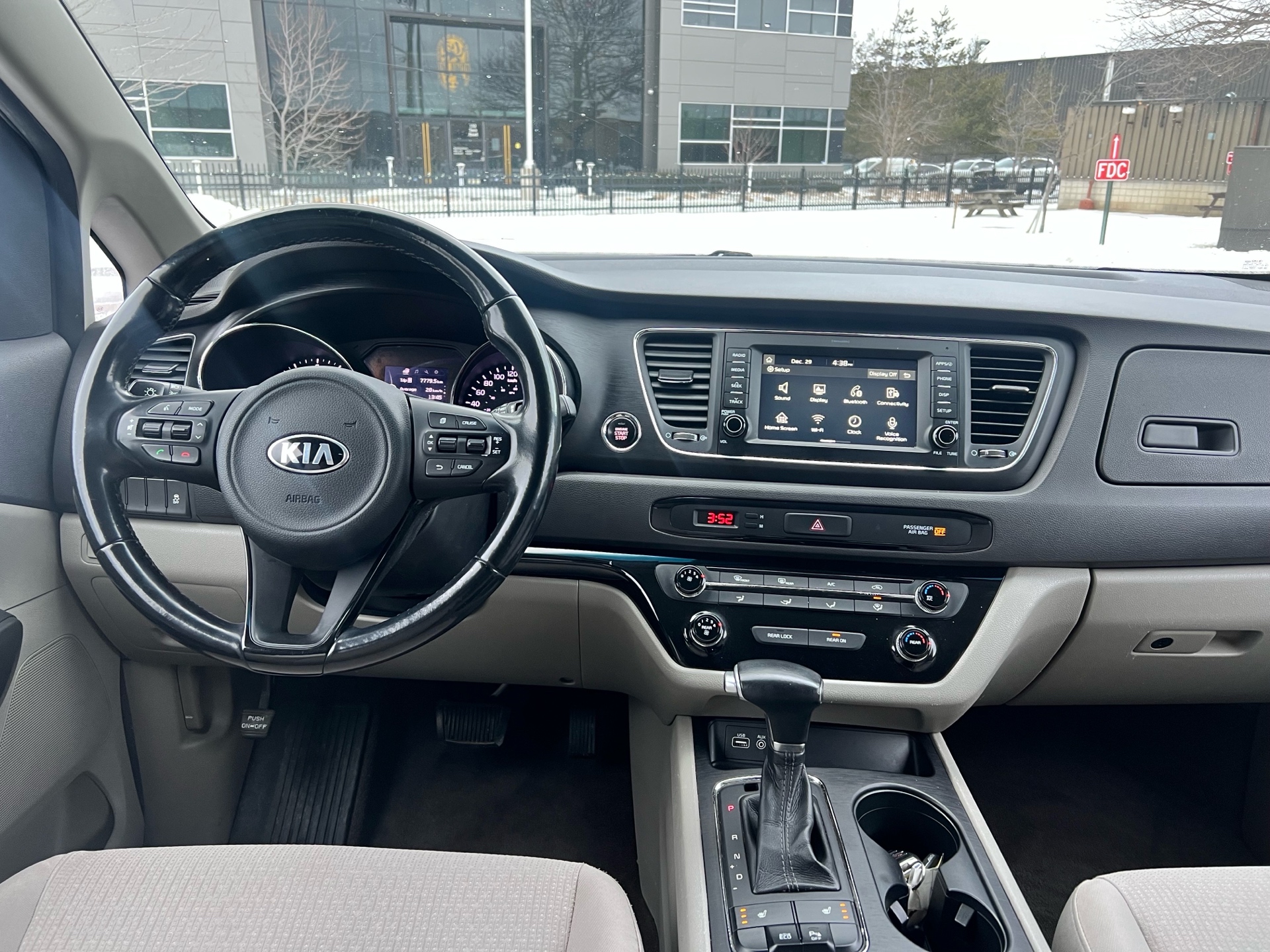 /autocainc/2017-Kia-Sedona-19325300227549058.jpg