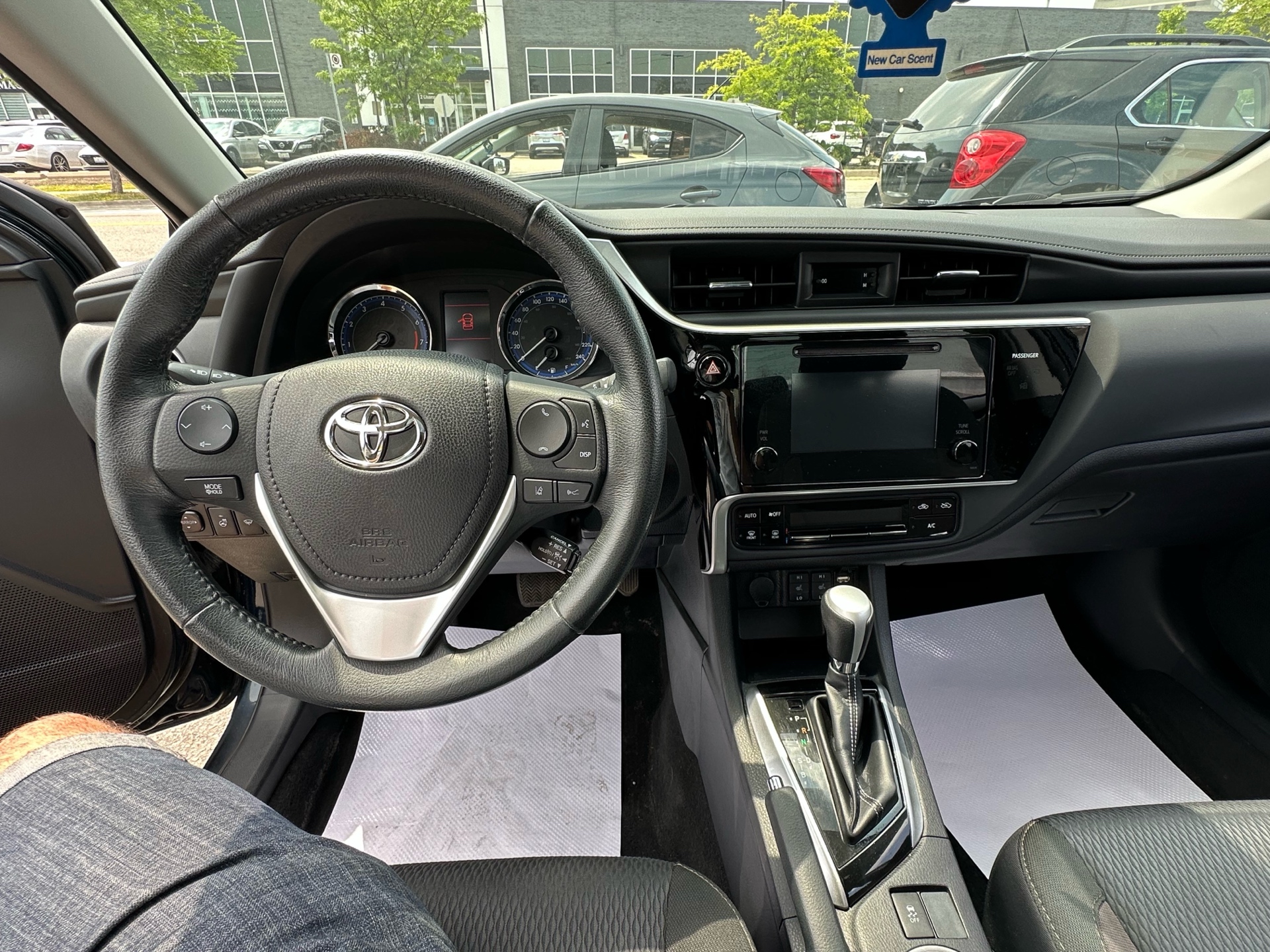 /autocainc/2017-Toyota-Corolla-49312841721176537.jpg