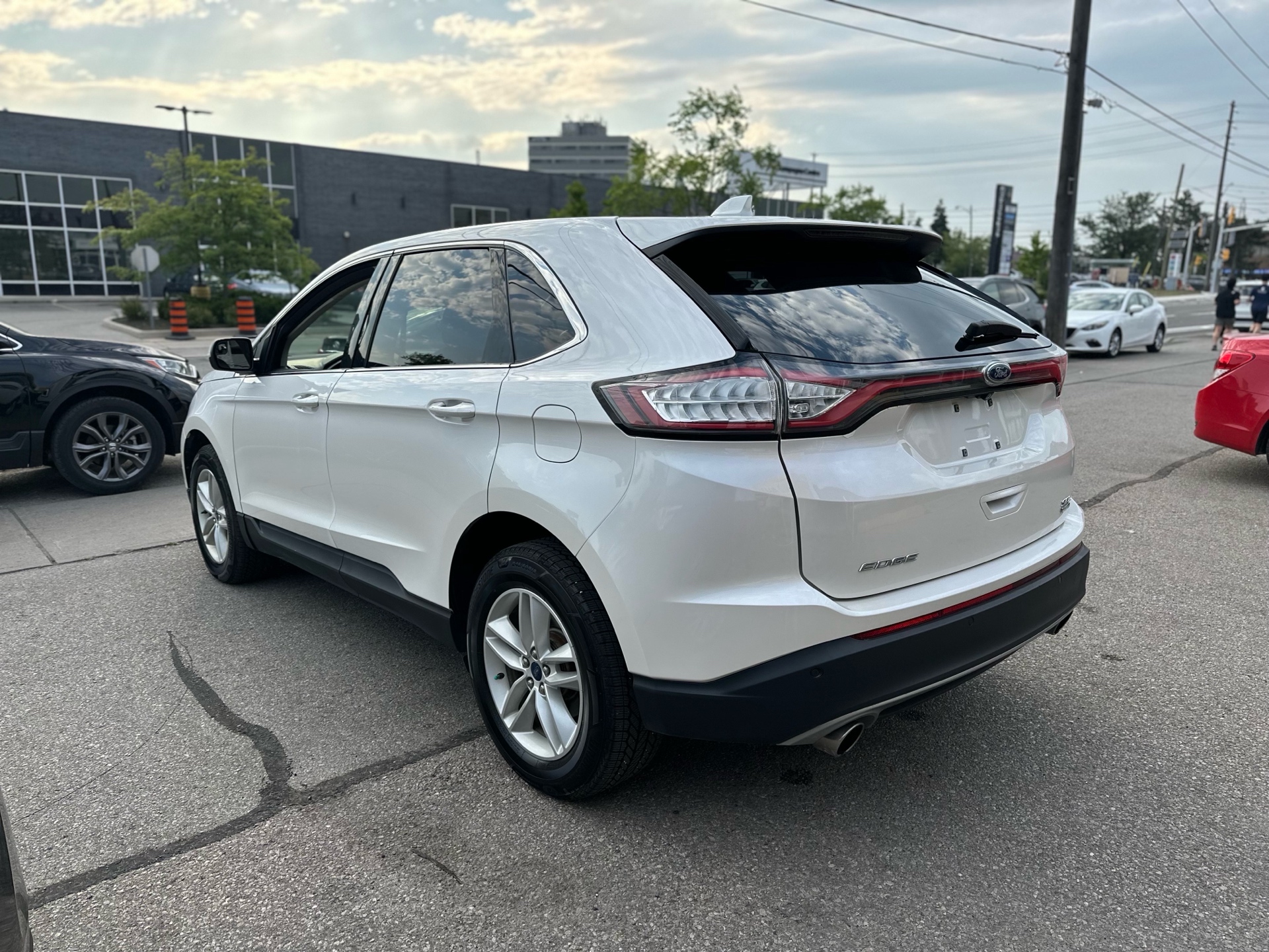 /autocainc/2018-Ford-Edge-2861593249613288.jpg