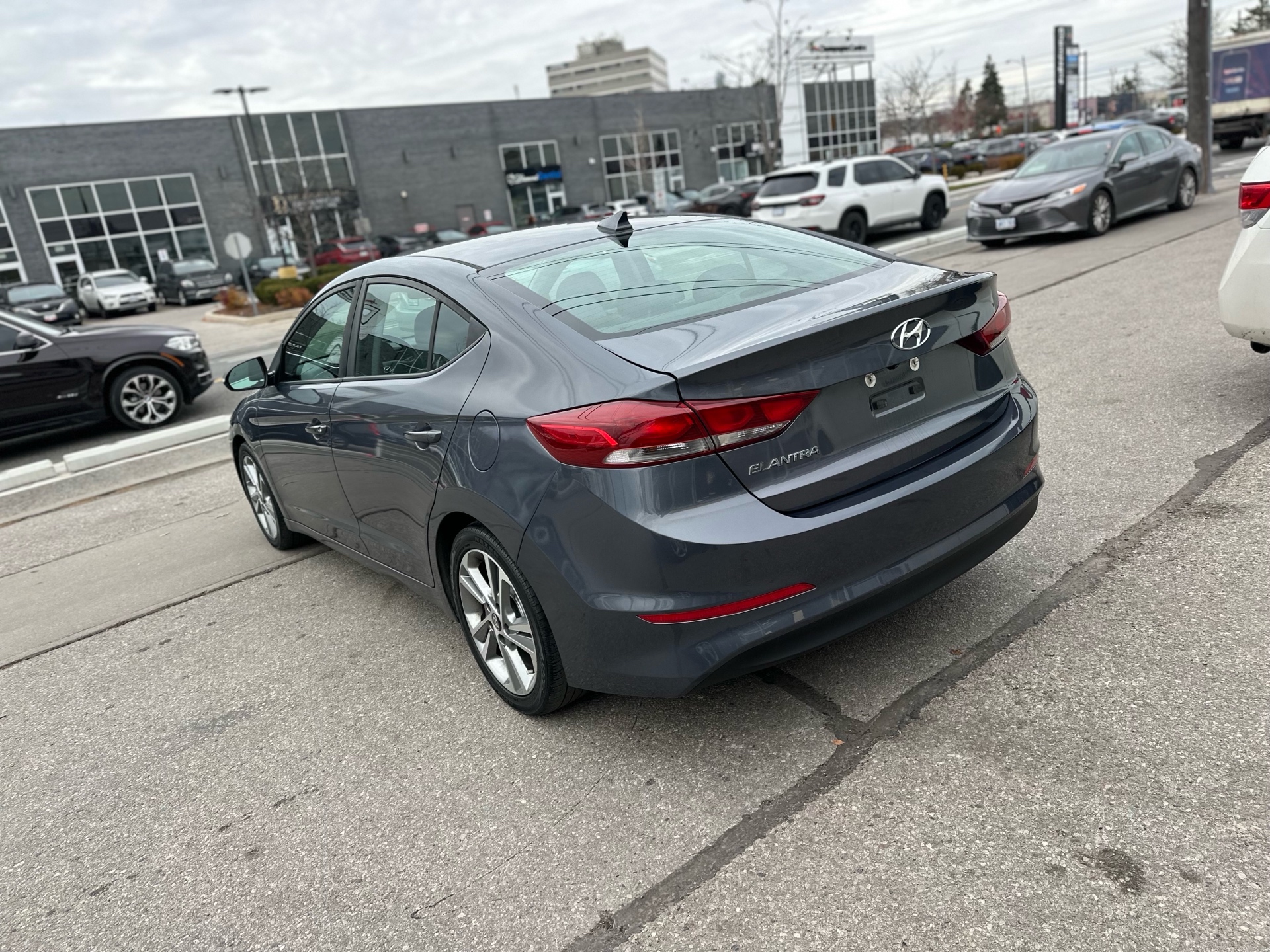 /autocainc/2018-Hyundai-Elantra-406954999387916.jpg