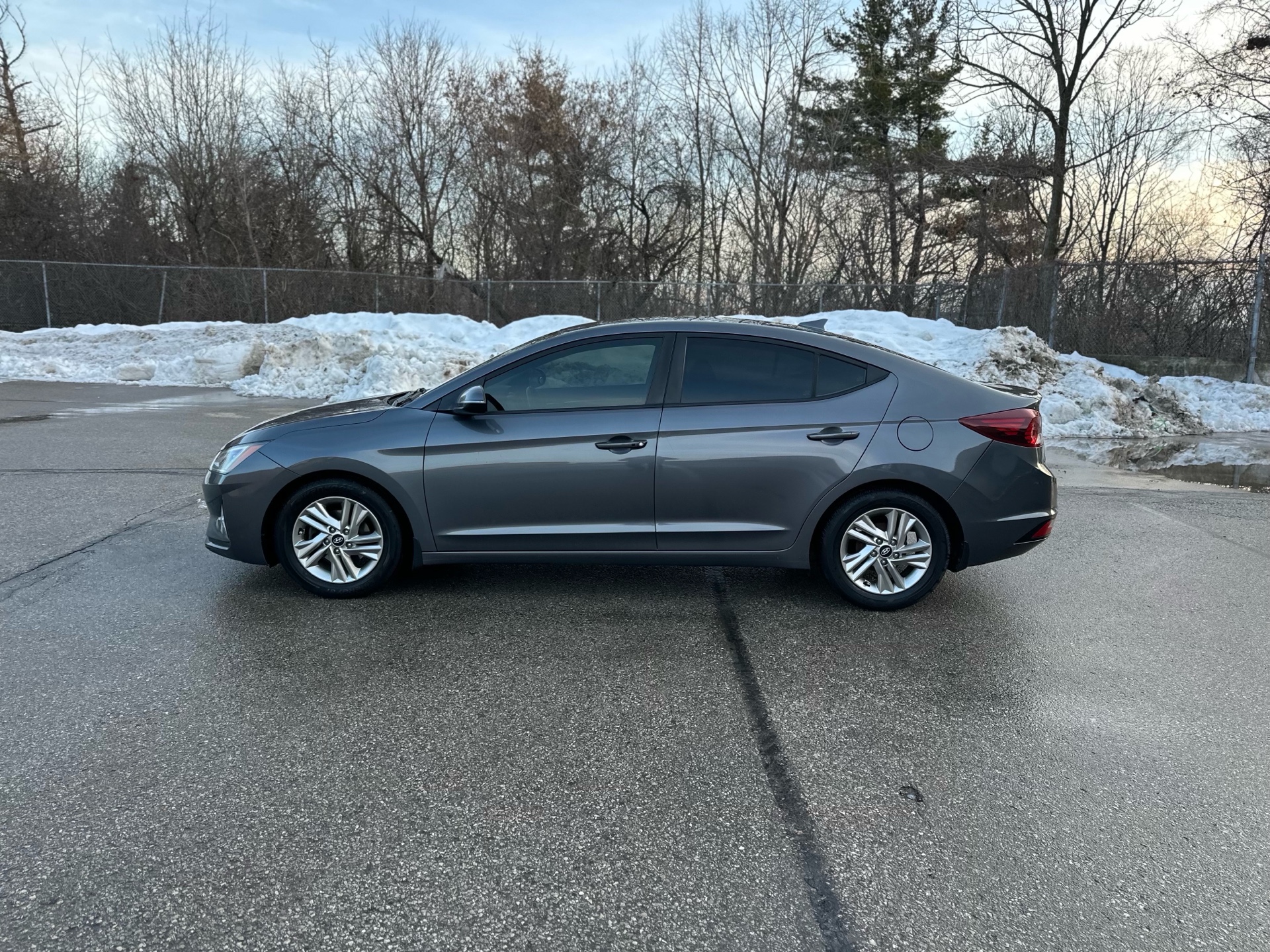/autocainc/2019-Hyundai-Elantra-0648672630791256.jpg