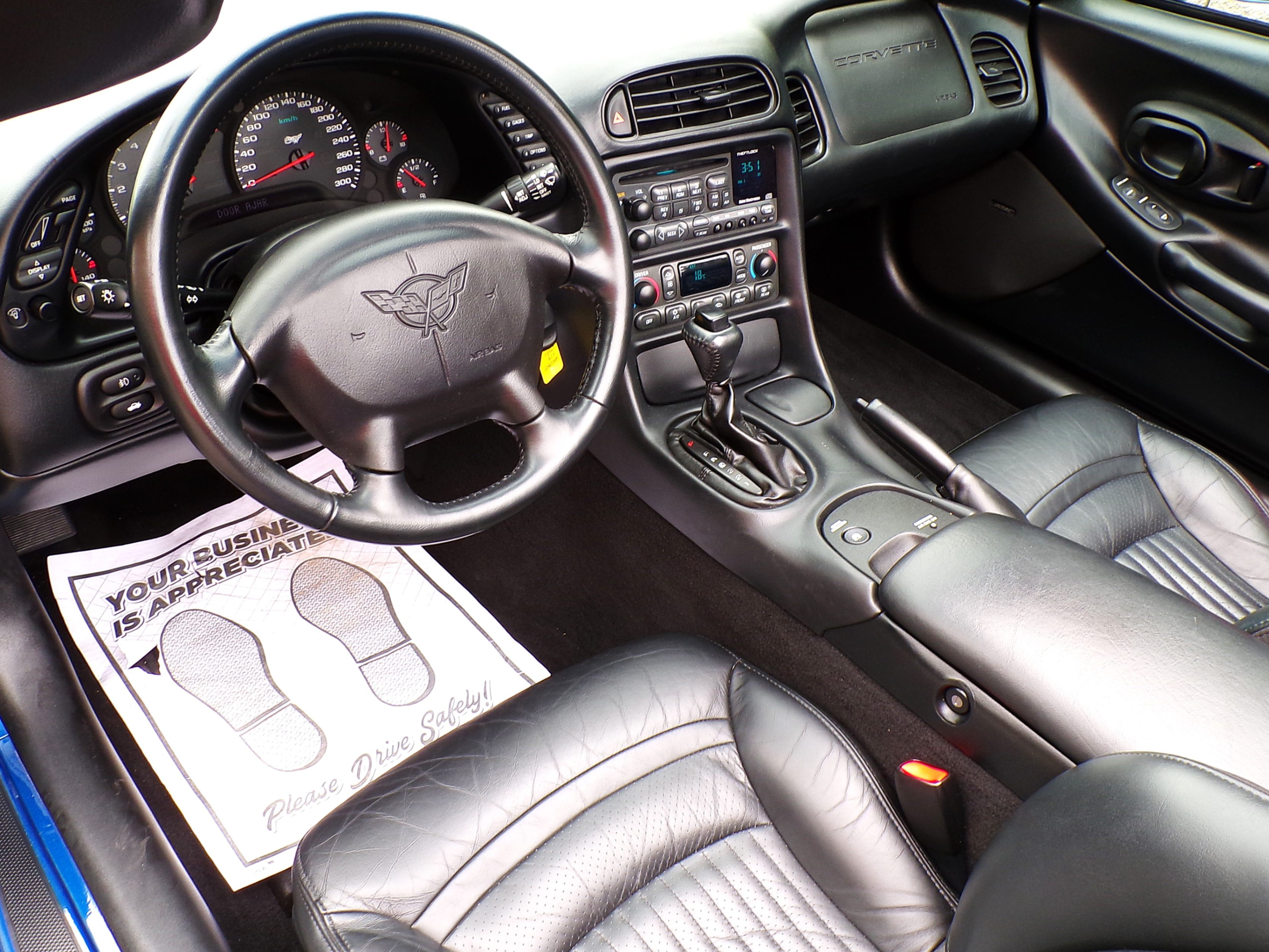 /autogallery/2003-Chevrolet-Corvette-0858945259288264.jpg