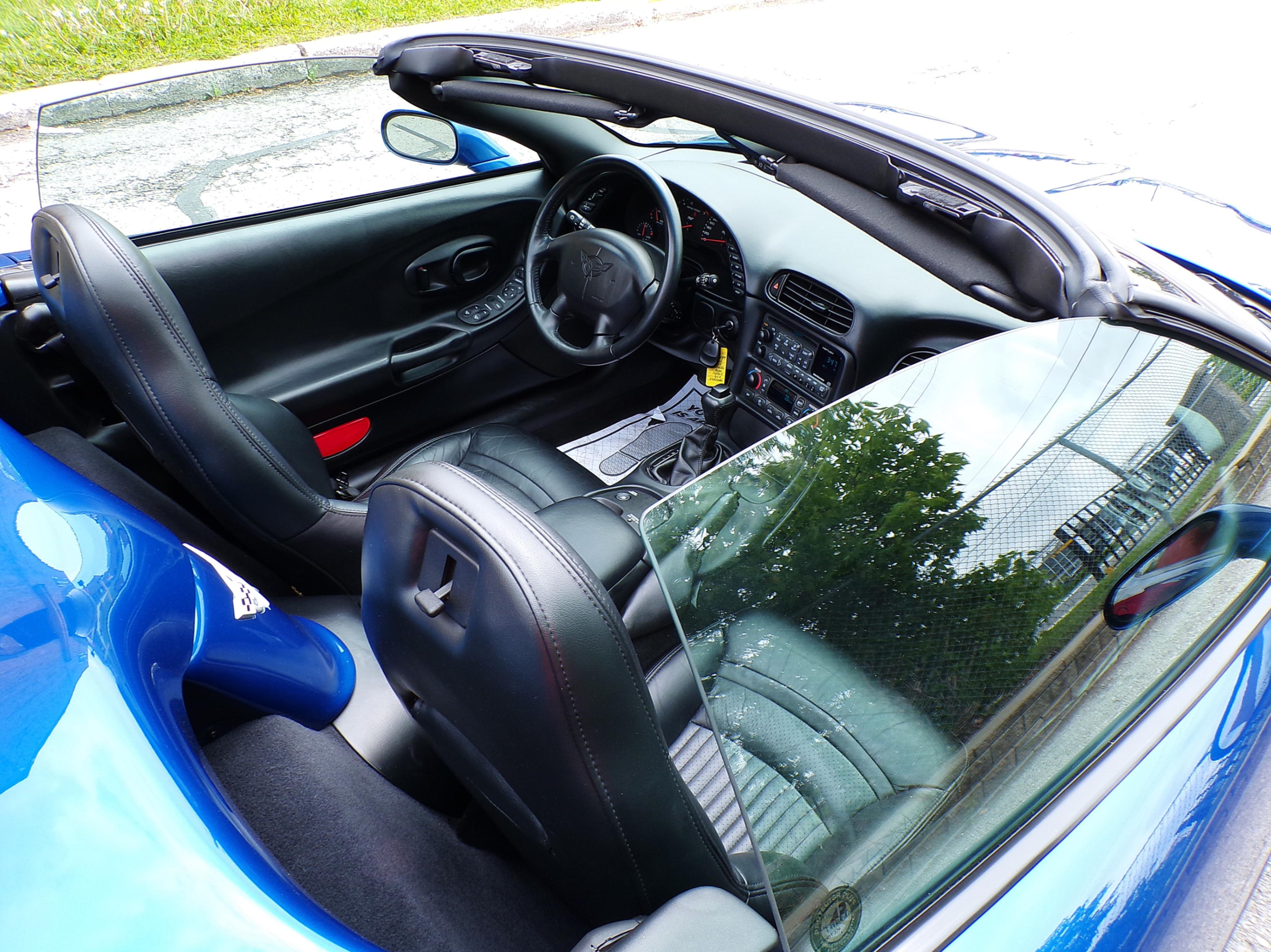 /autogallery/2003-Chevrolet-Corvette-20949826001531235.jpg