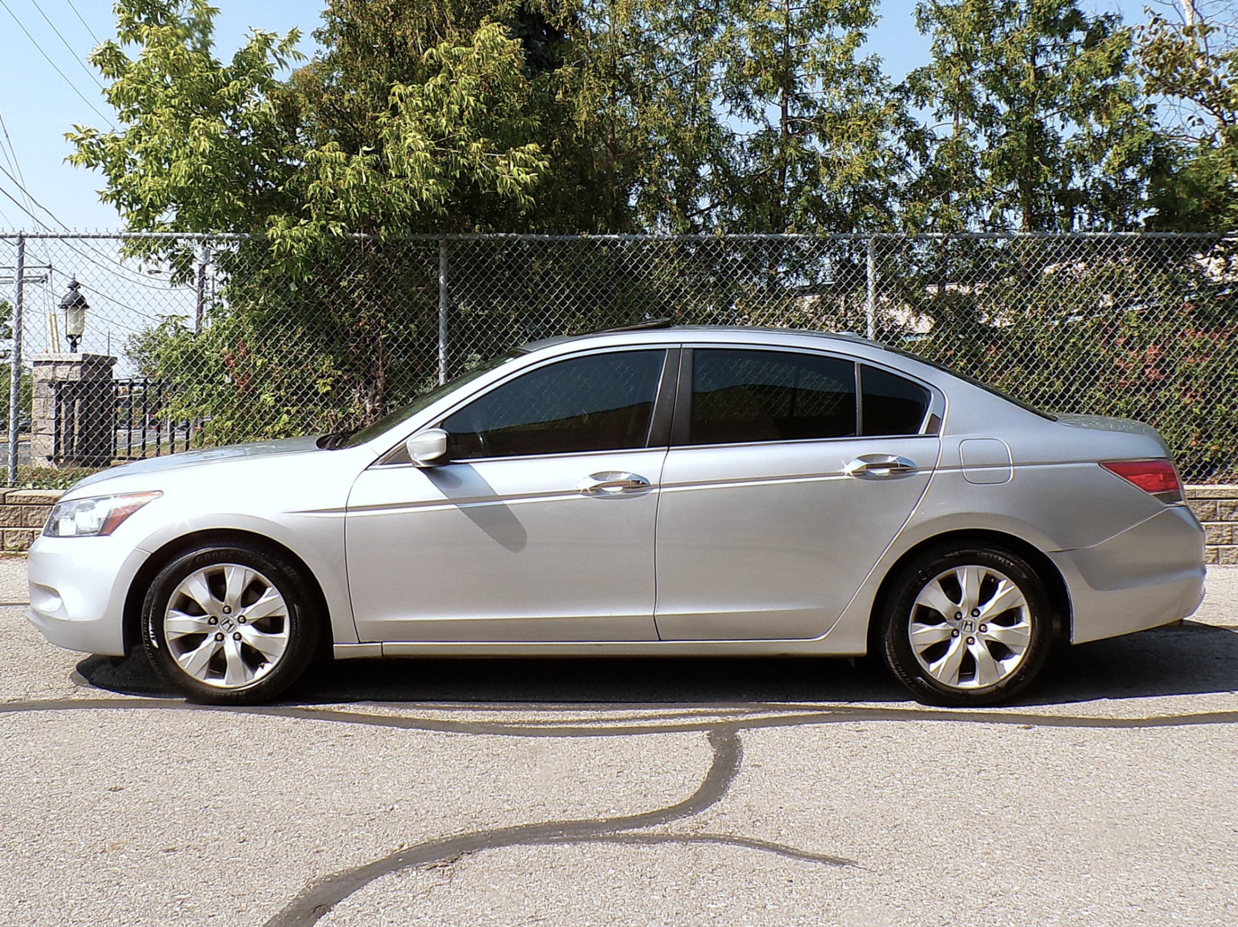 /autogallery/2009-Honda-Accord-6908617185252088.jpg