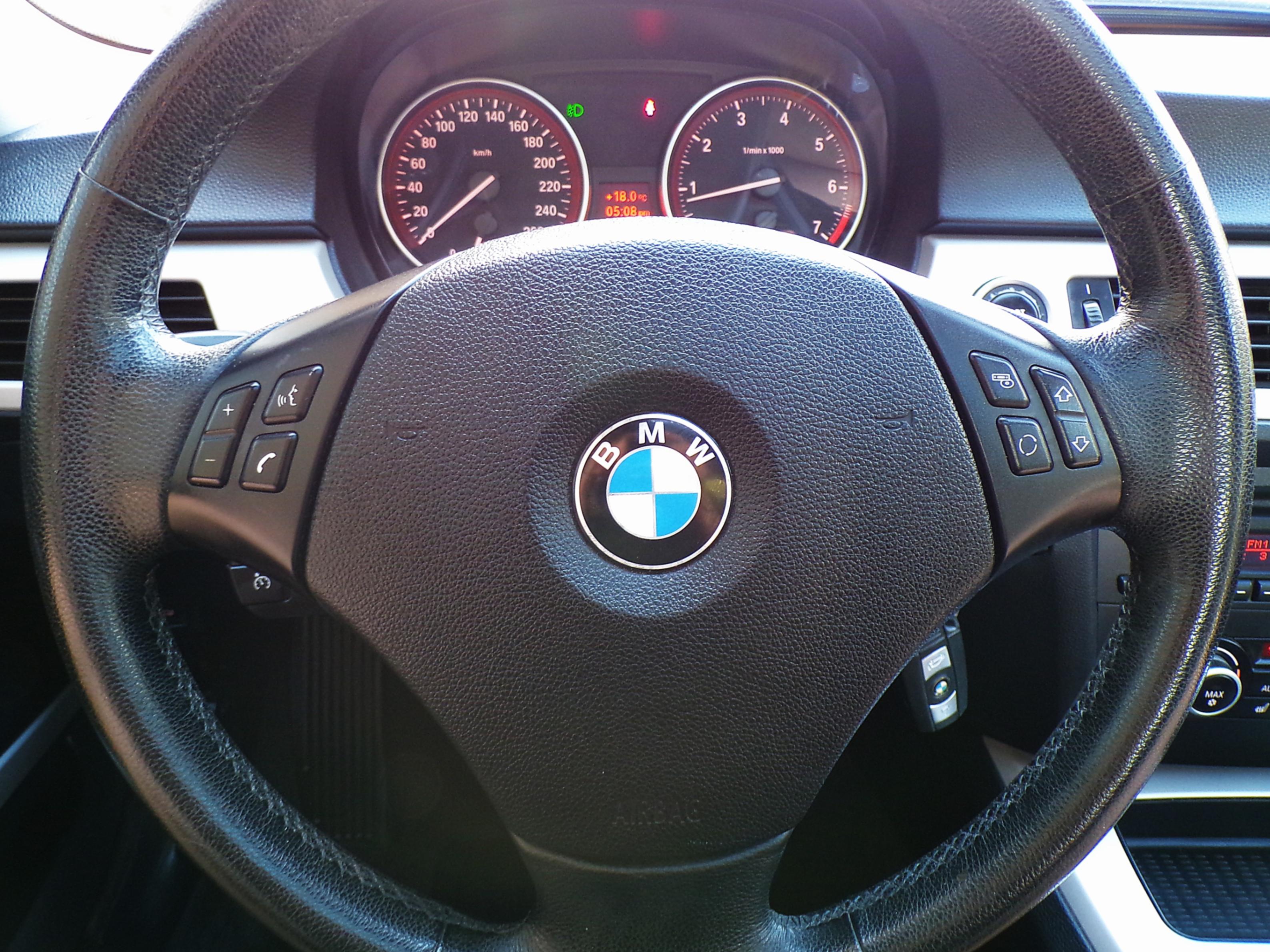 /autogallery/2010-BMW-3Series-8149004558440551.jpg
