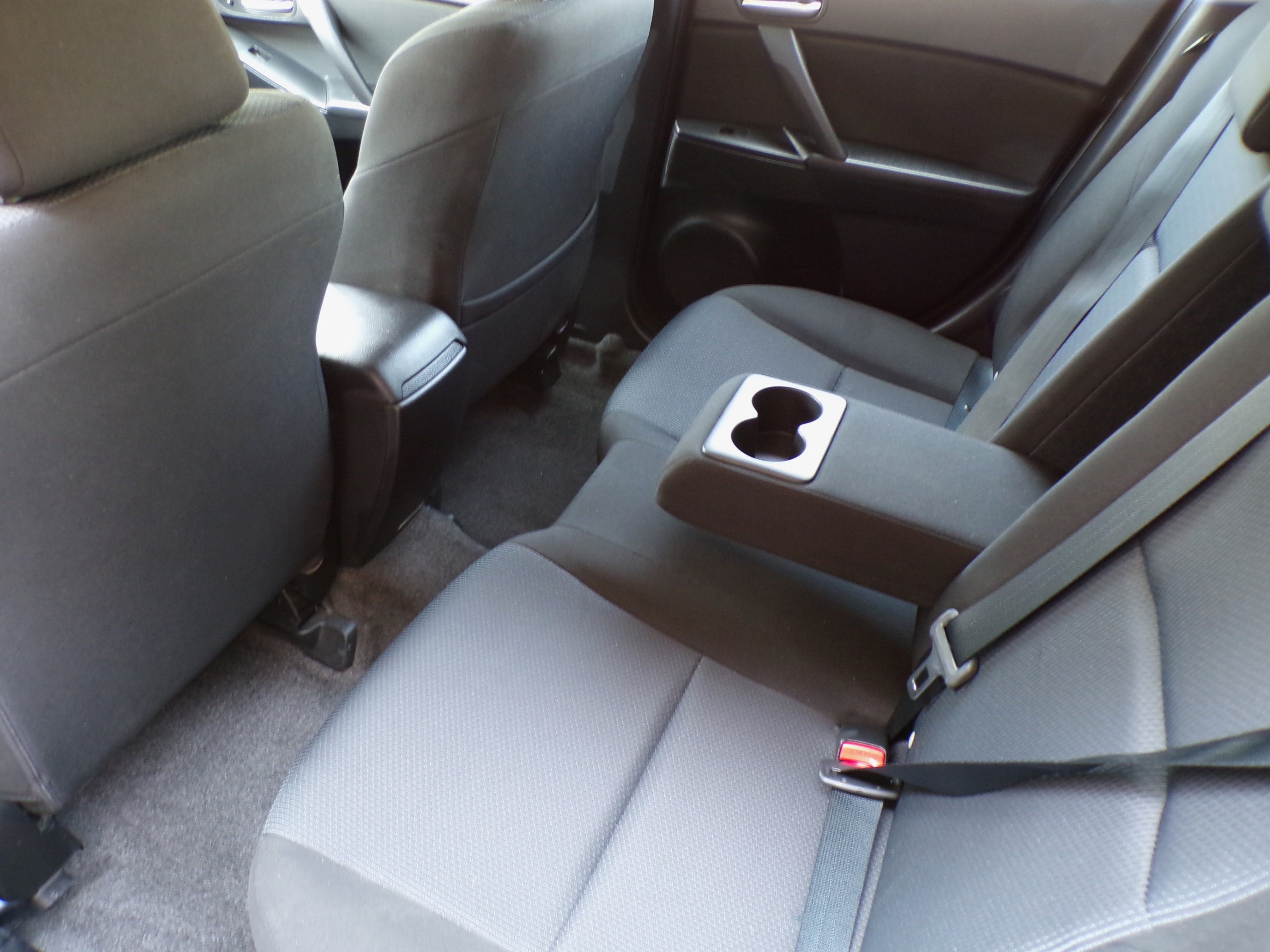 /autogallery/2010-Mazda-Mazda3-32199765298171235.jpg