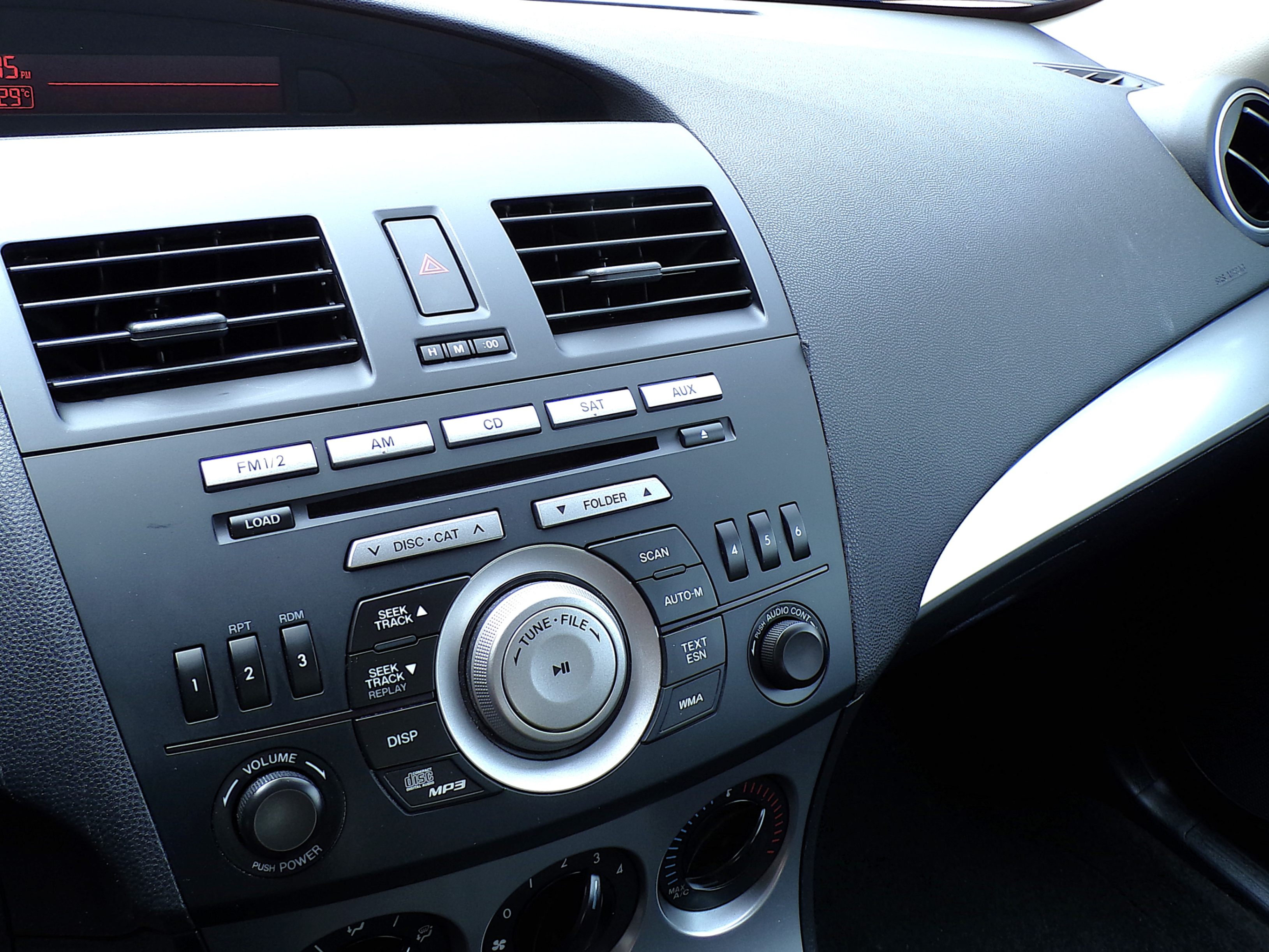 /autogallery/2010-Mazda-Mazda3-8709607580395147.jpg