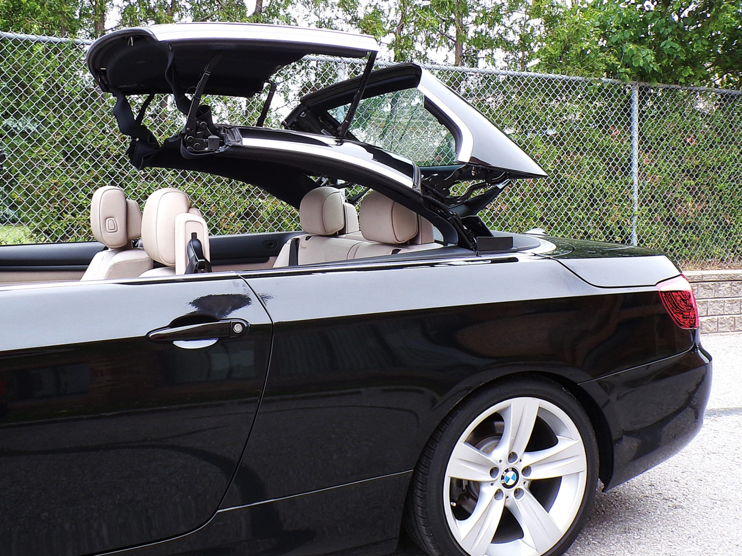 /autogallery/2011-BMW-3Series-02340910682152253.jpg
