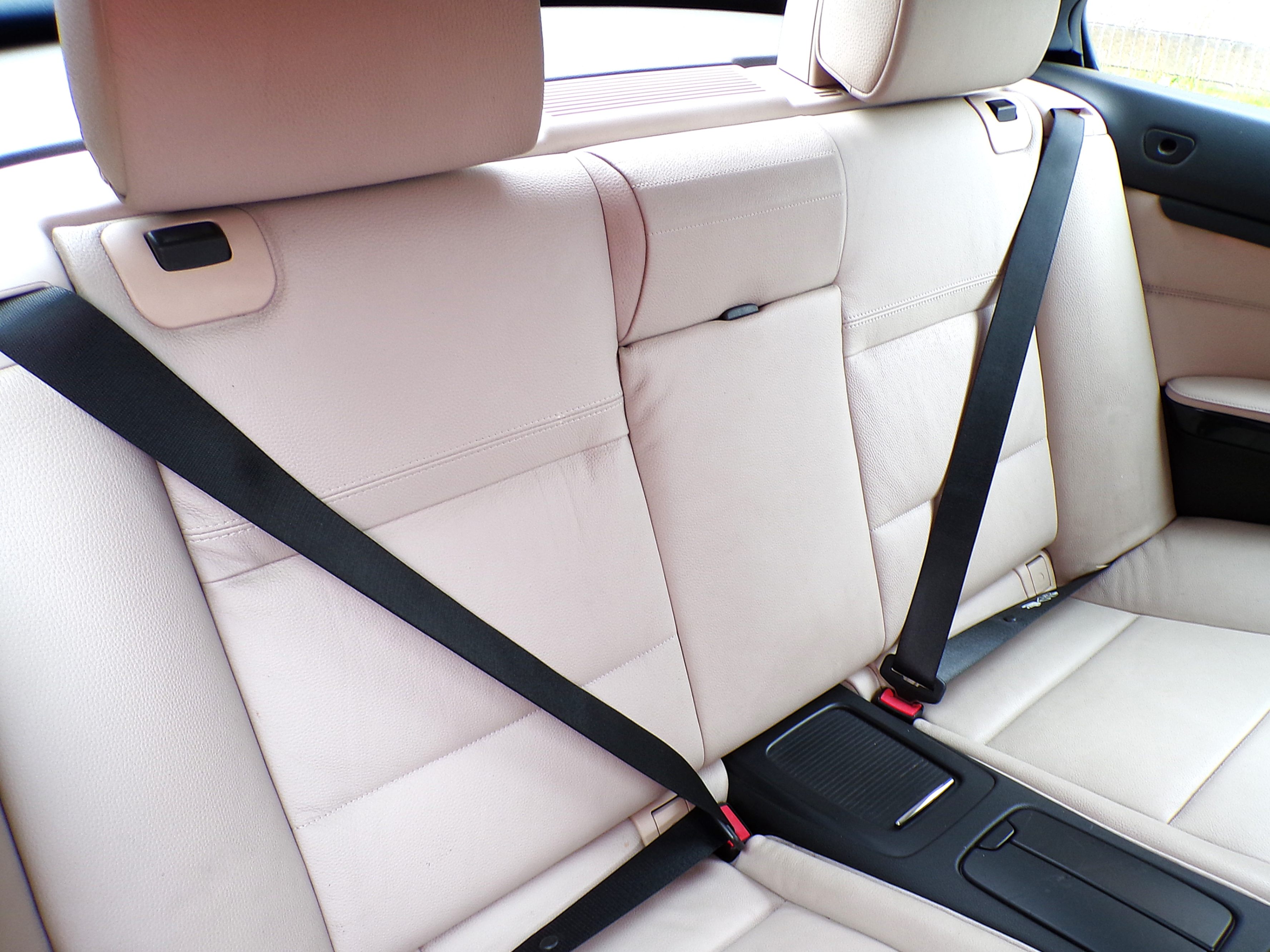 /autogallery/2011-BMW-3Series-08731503100908045.jpg