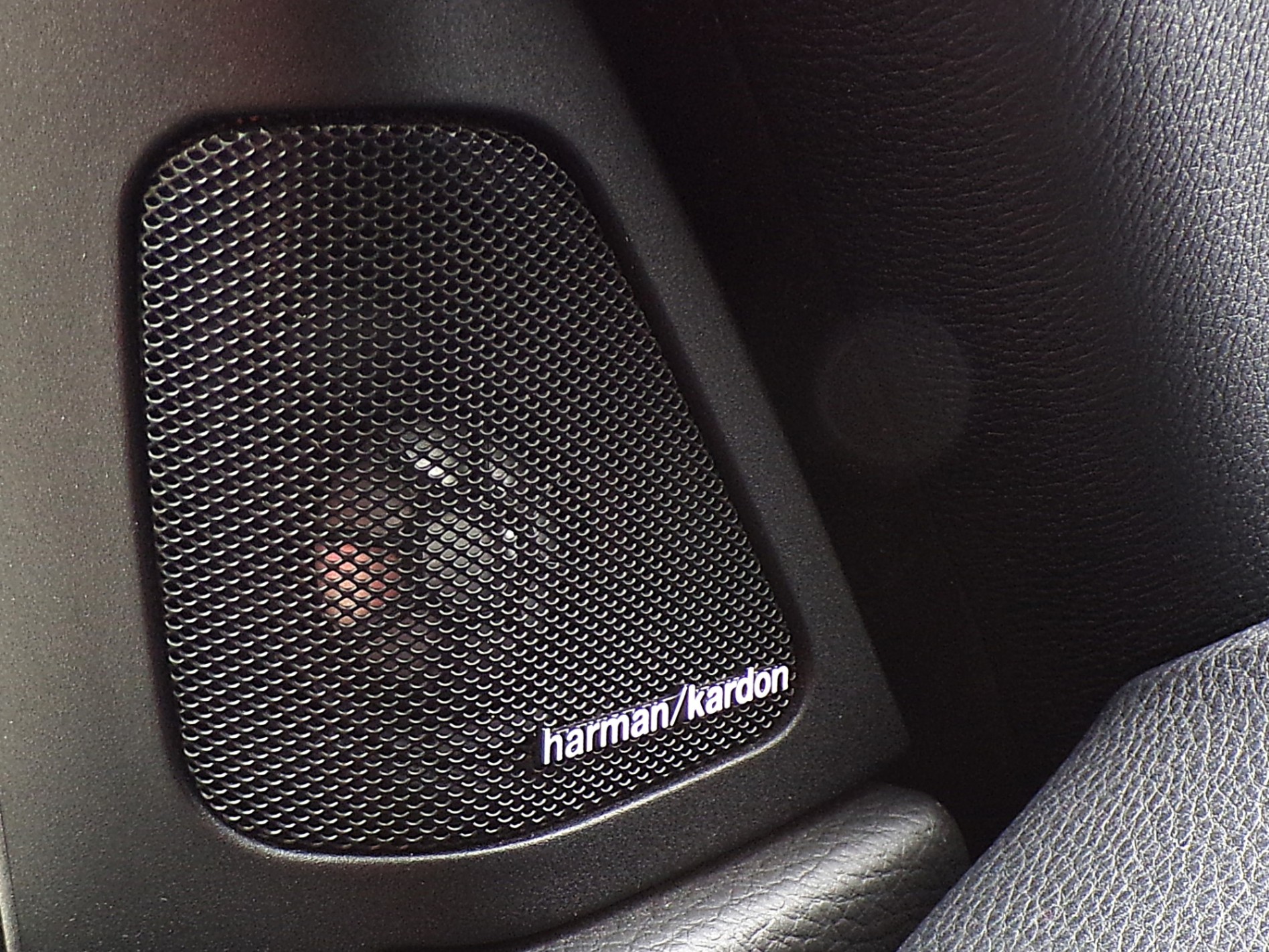 /autogallery/2011-BMW-3Series-5947299161078203.jpg
