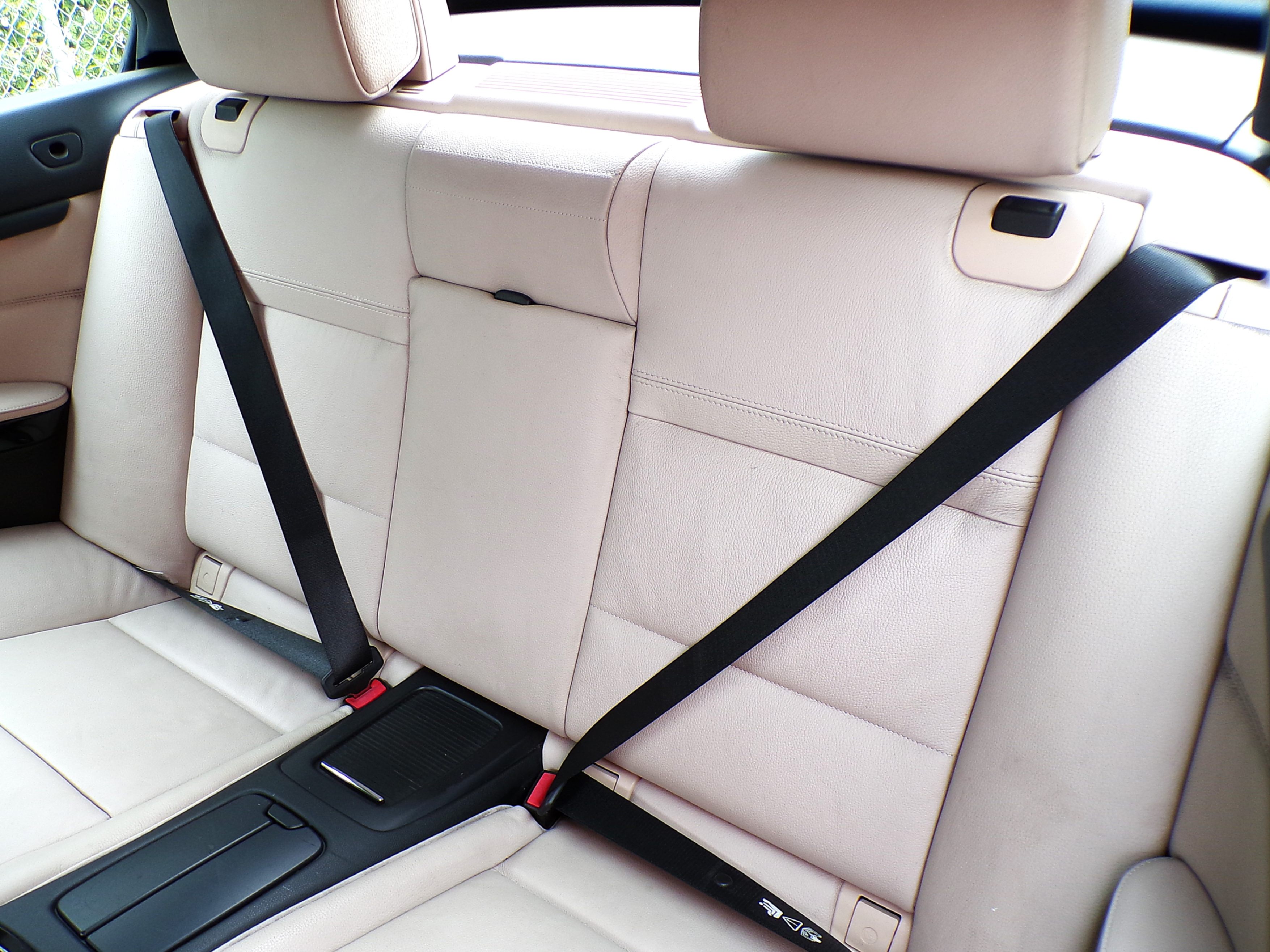 /autogallery/2011-BMW-3Series-8115960681834122.jpg