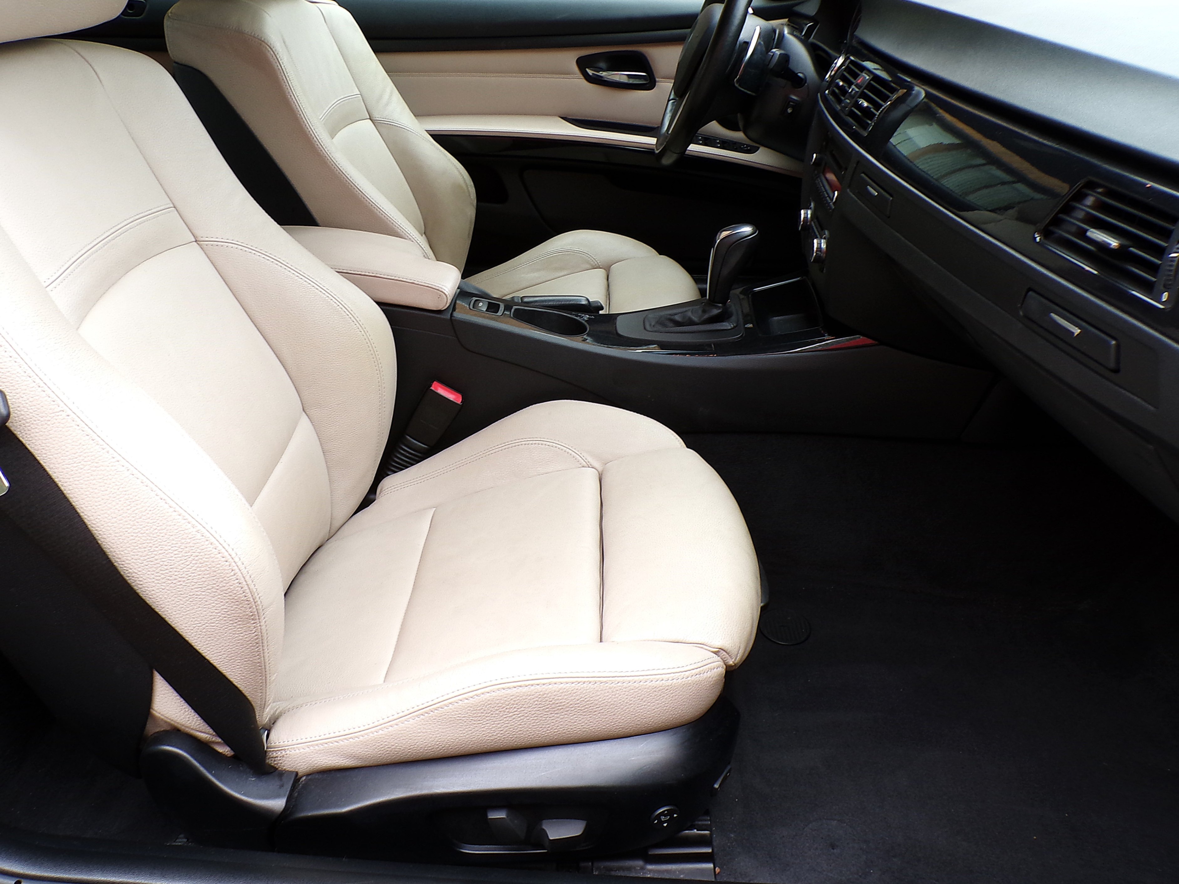 /autogallery/2011-BMW-3Series-9473083860505775.jpg