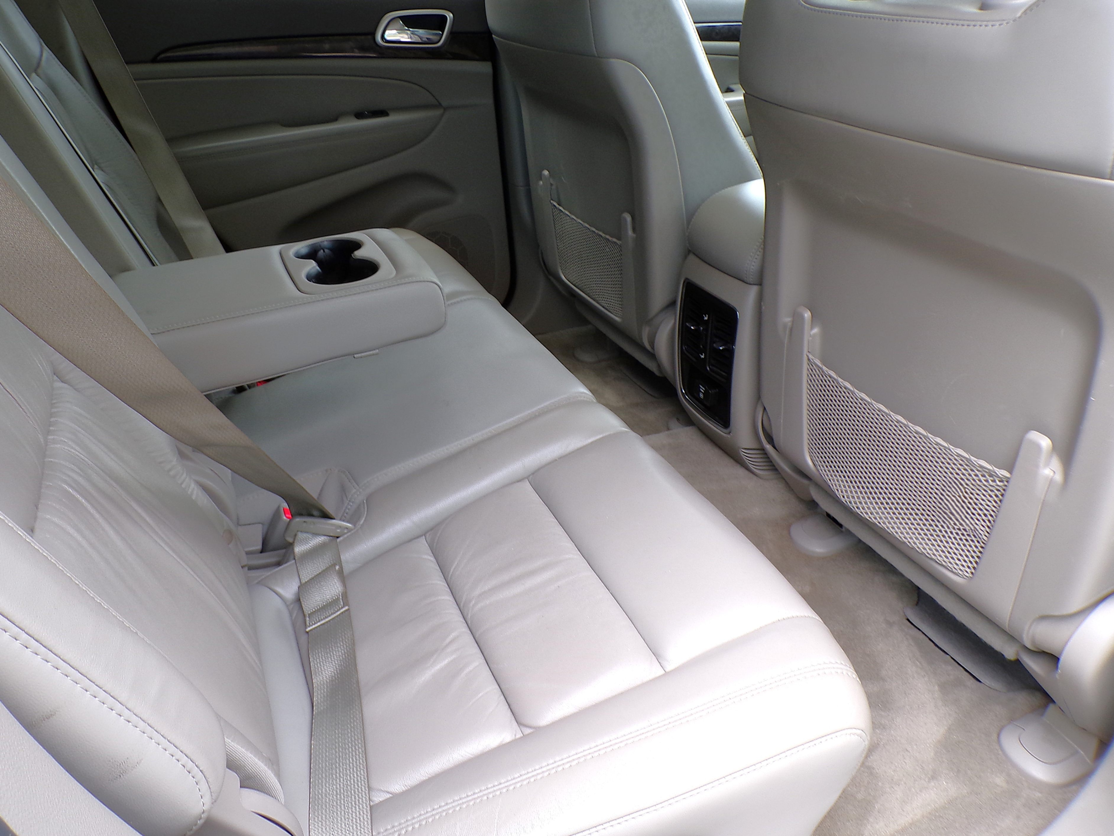 /autogallery/2011-Jeep-GrandCherokee-2850325569898511.jpg