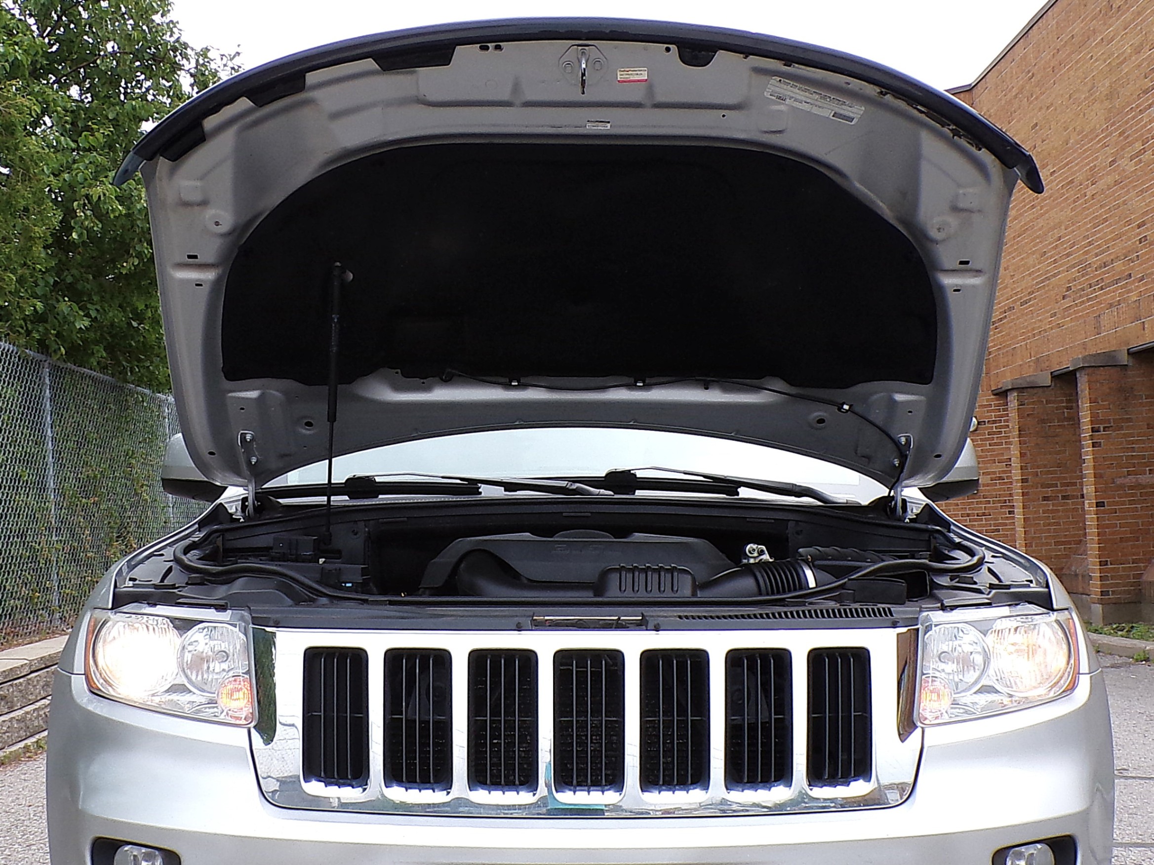 /autogallery/2011-Jeep-GrandCherokee-6574948516365691.jpg