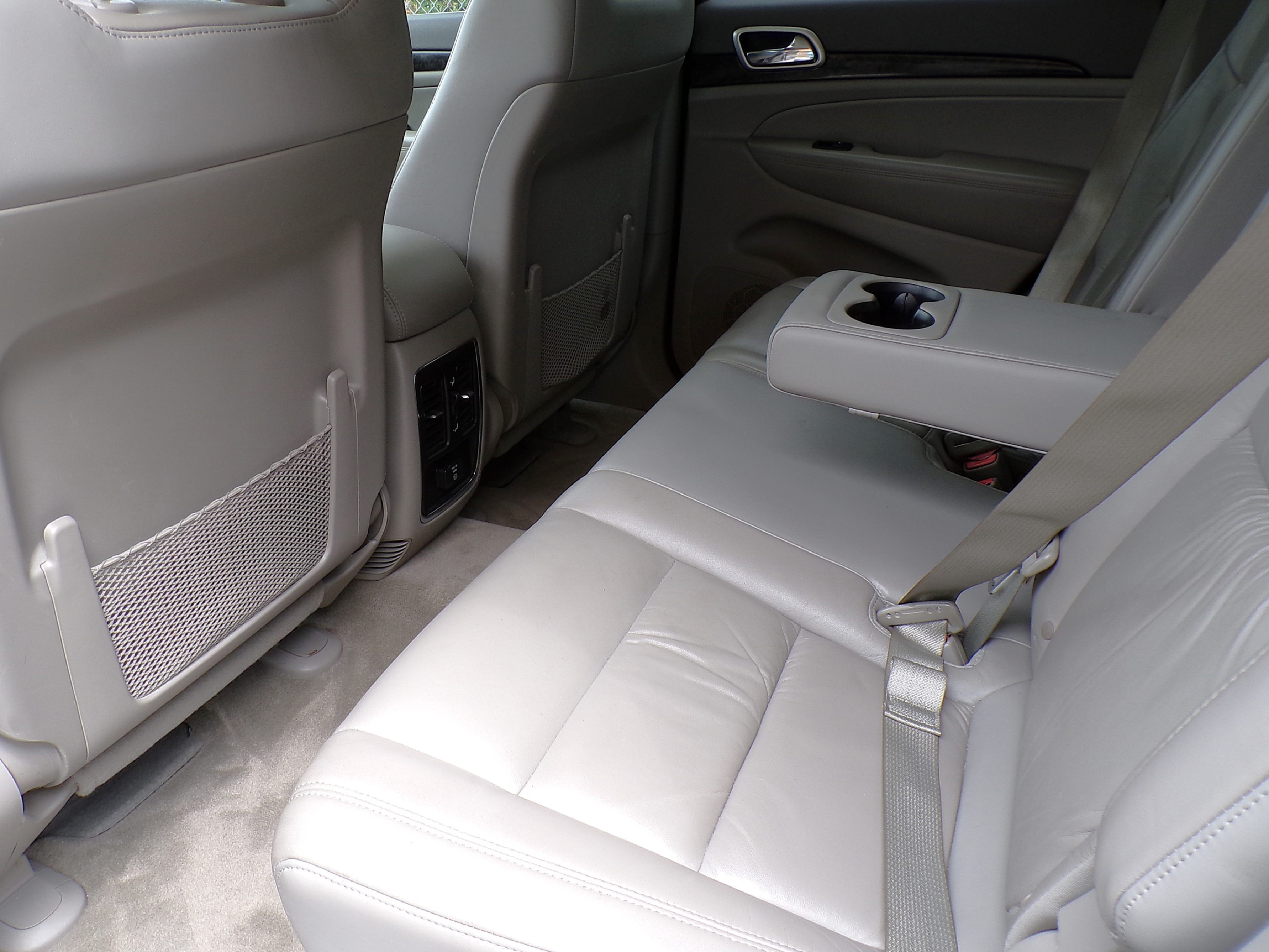 /autogallery/2011-Jeep-GrandCherokee-9857779241183706.jpg