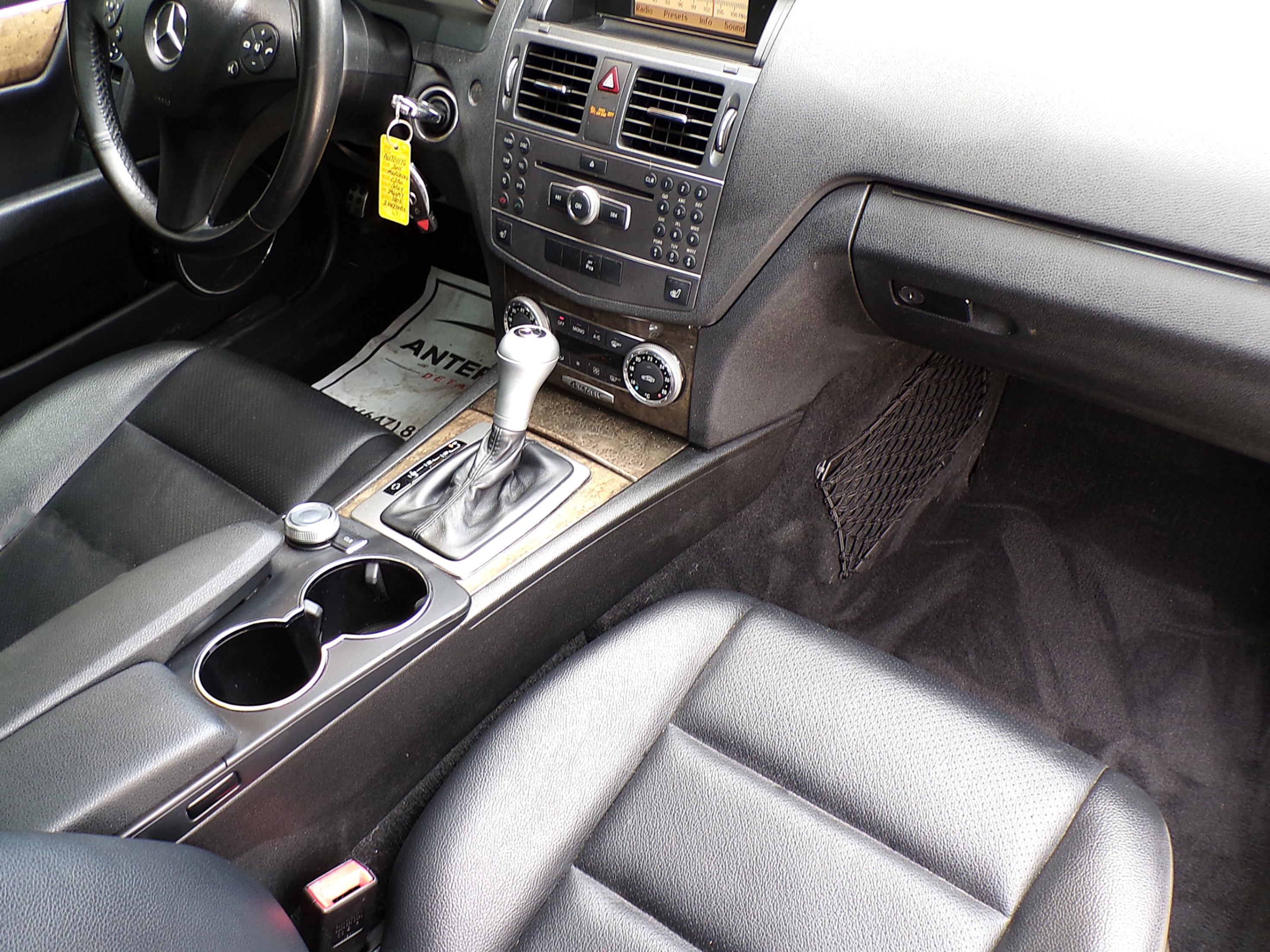 /autogallery/2011-Mercedes-Benz-C-Class-03931049426373856.jpg