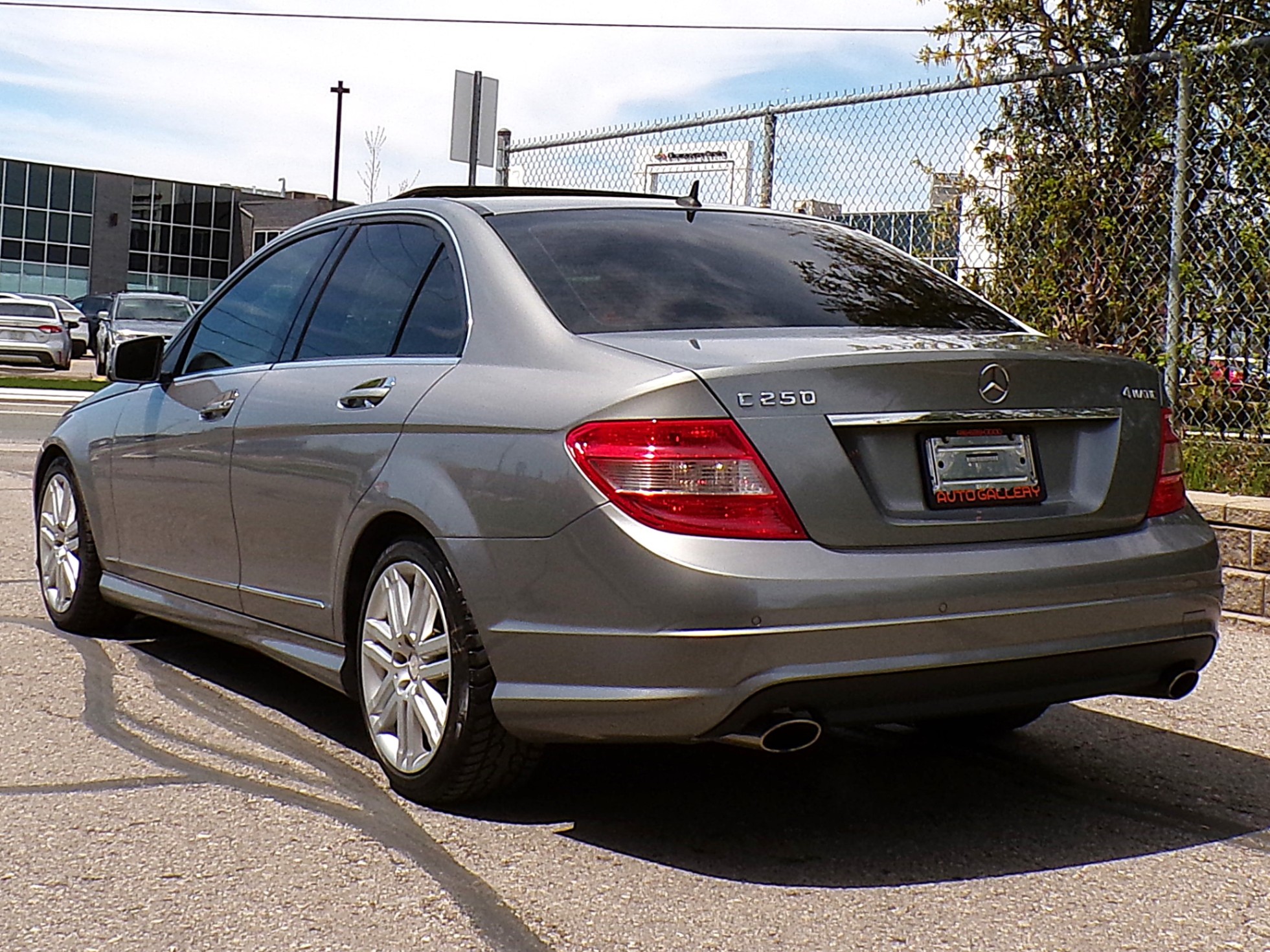 /autogallery/2011-Mercedes-Benz-C-Class-5457821575460897.jpg