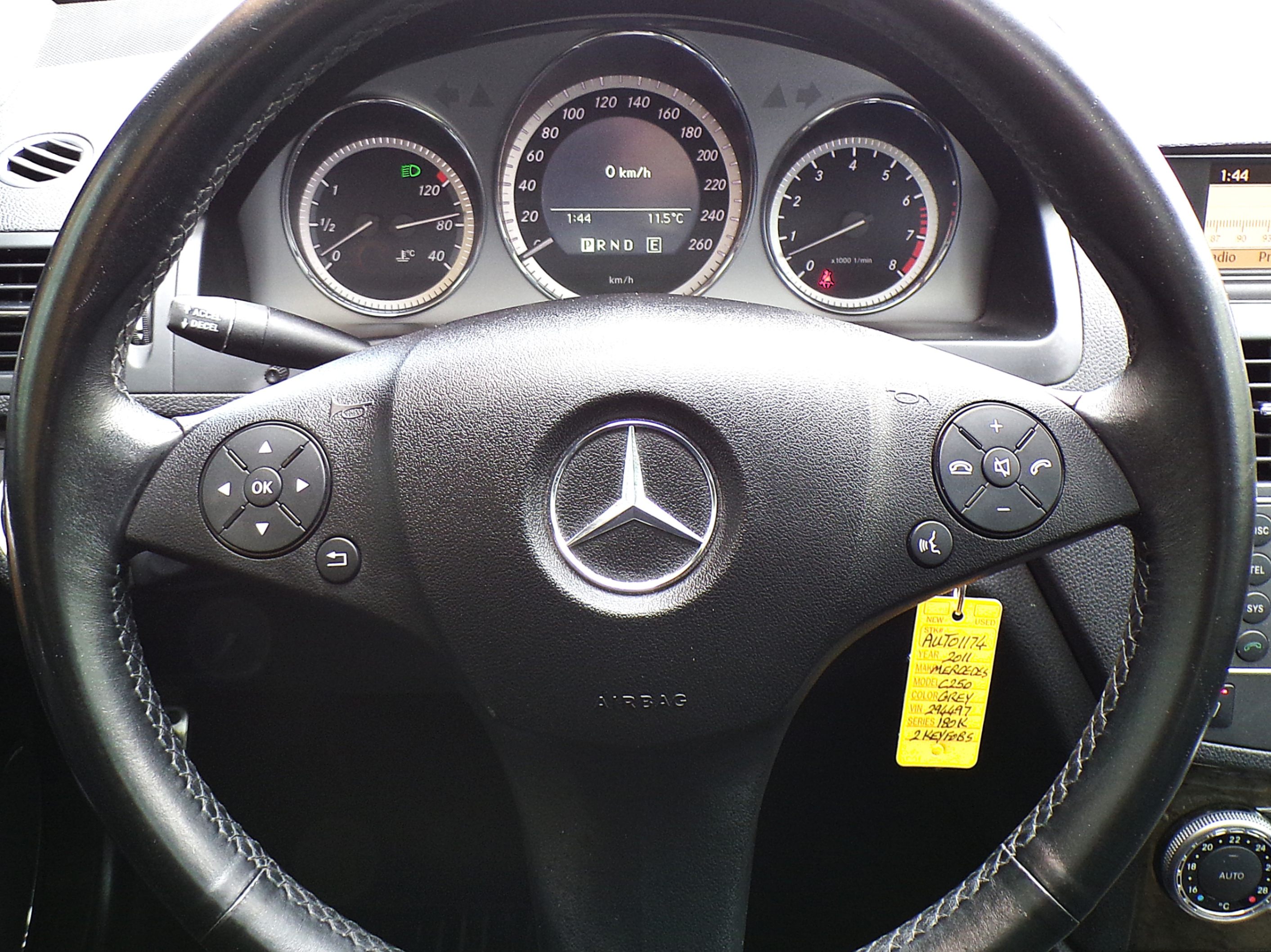 /autogallery/2011-Mercedes-Benz-C-Class-8313595756931556.jpg