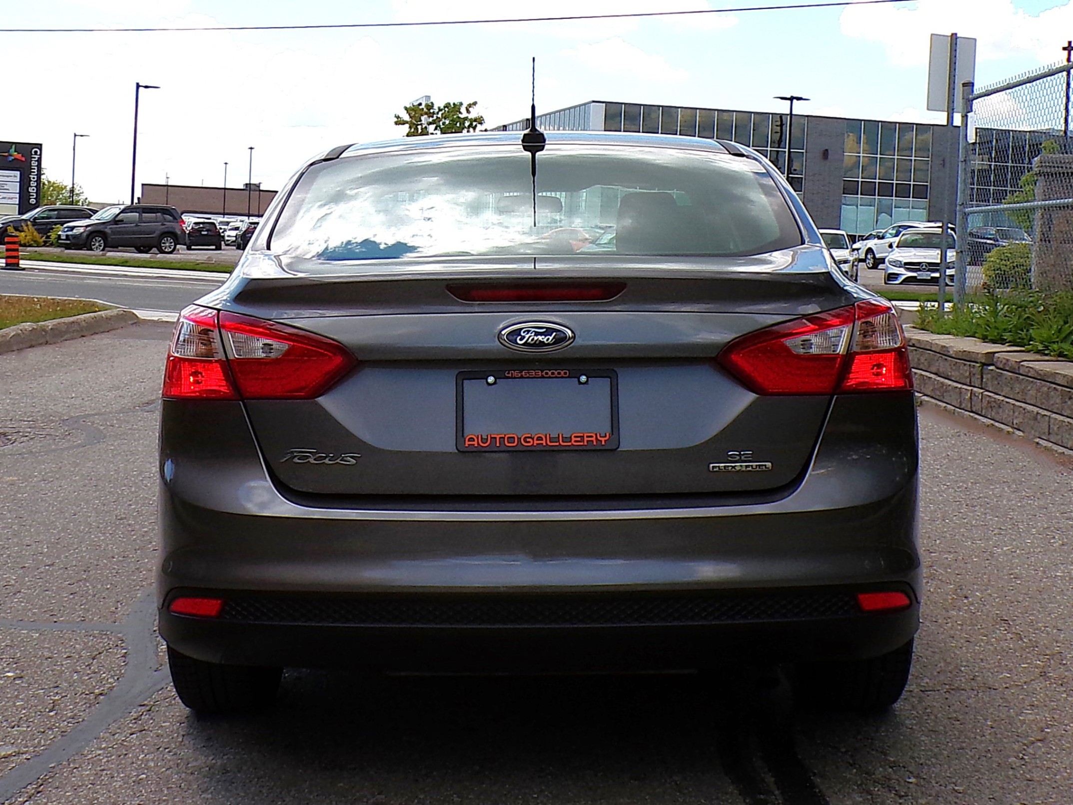 /autogallery/2012-Ford-Focus-13769347848810365.jpg