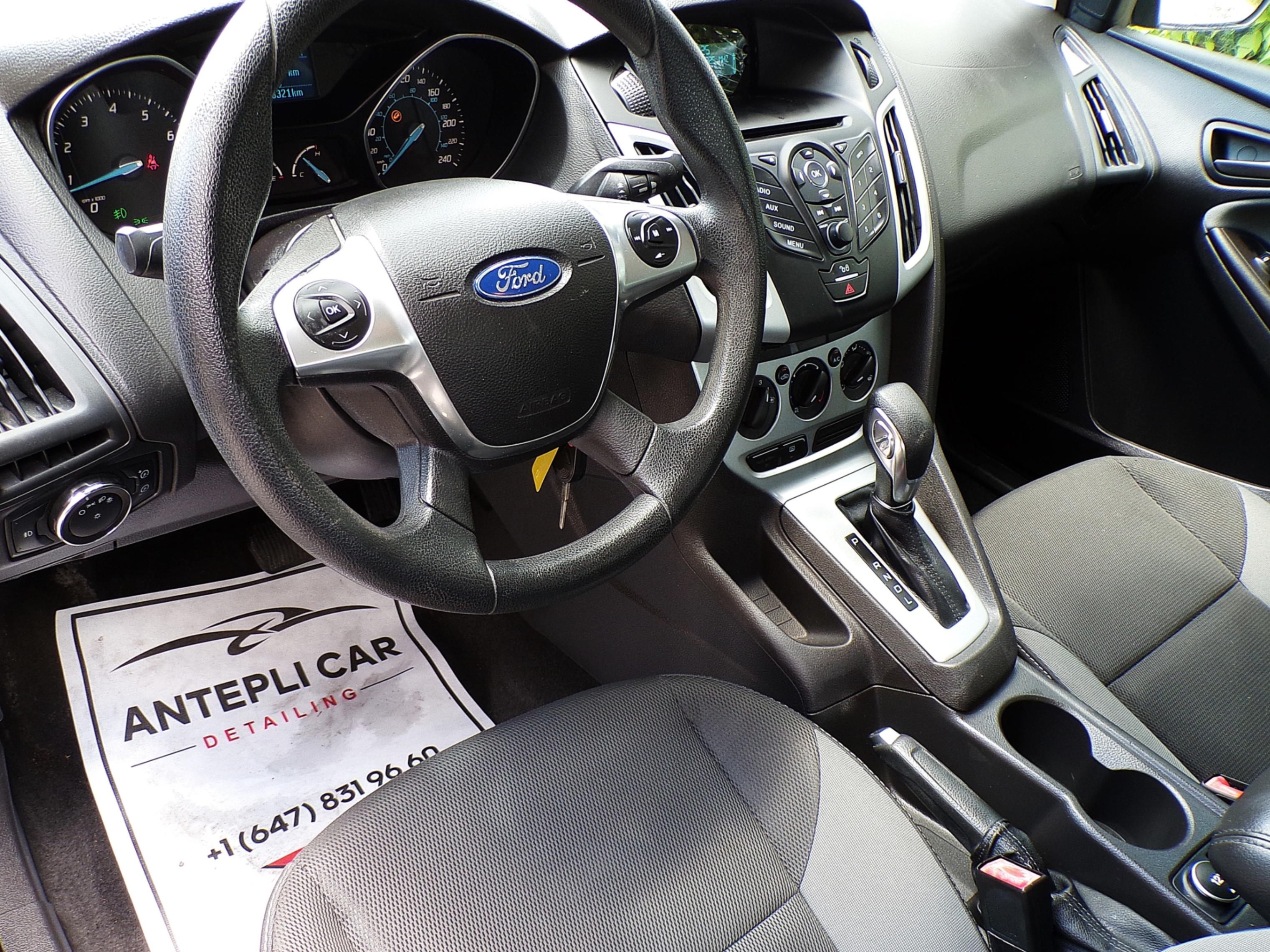 /autogallery/2012-Ford-Focus-1650072400559206.jpg