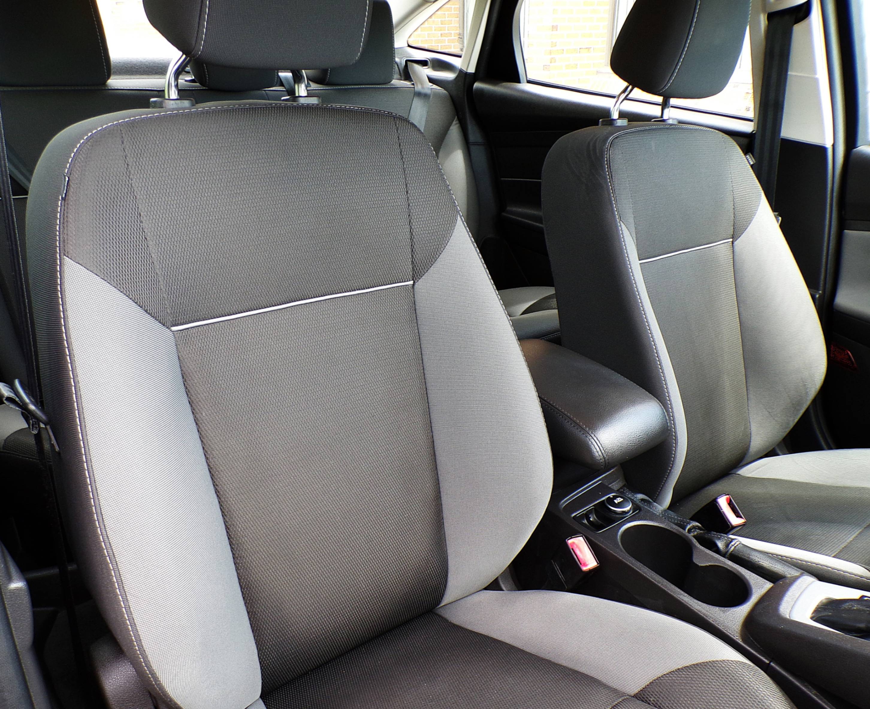 /autogallery/2012-Ford-Focus-9169534809668827.jpg