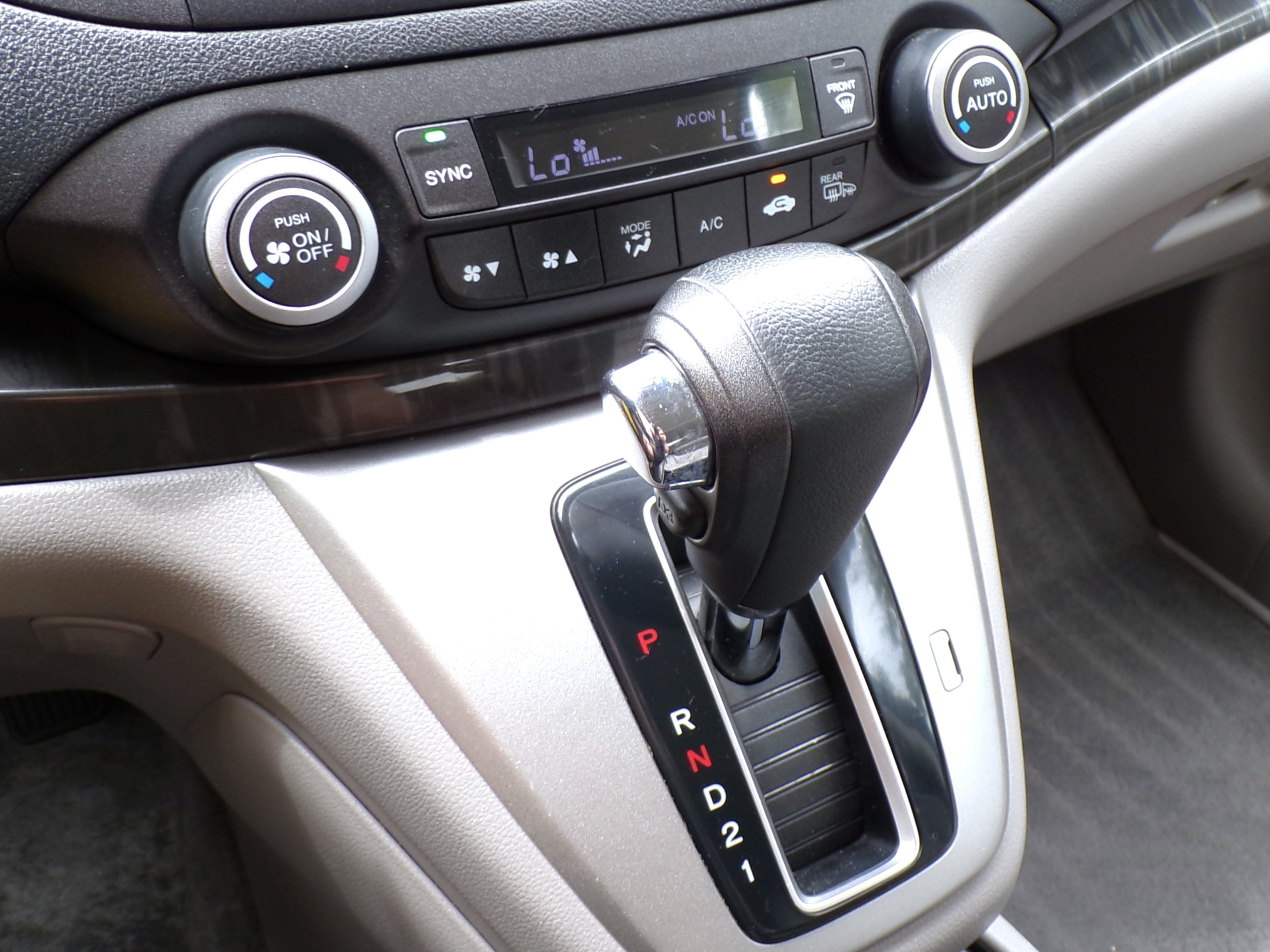 /autogallery/2012-Honda-CR-V-51704653467631.jpg