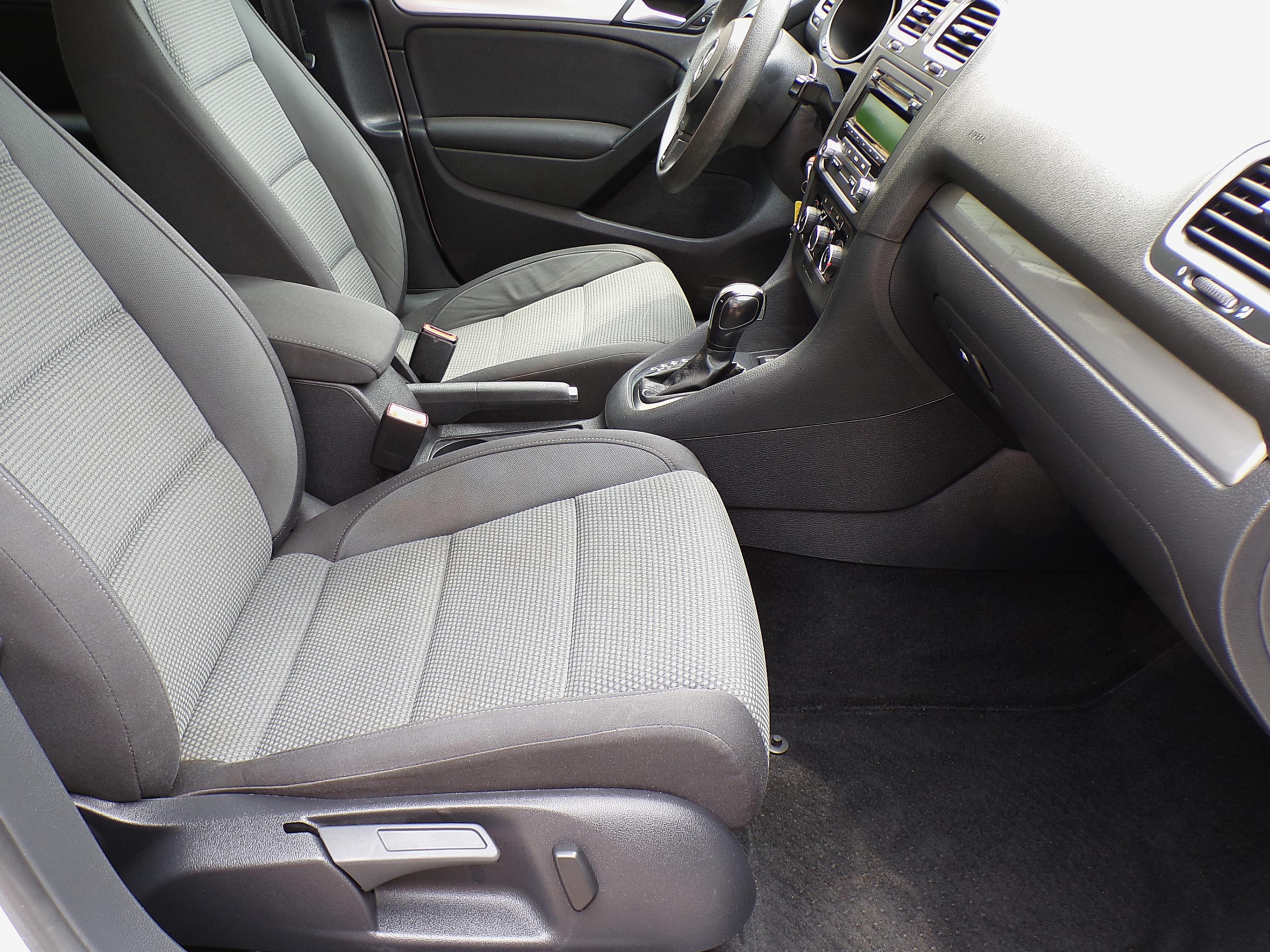 /autogallery/2012-Volkswagen-Golf-01445516023980975.jpg