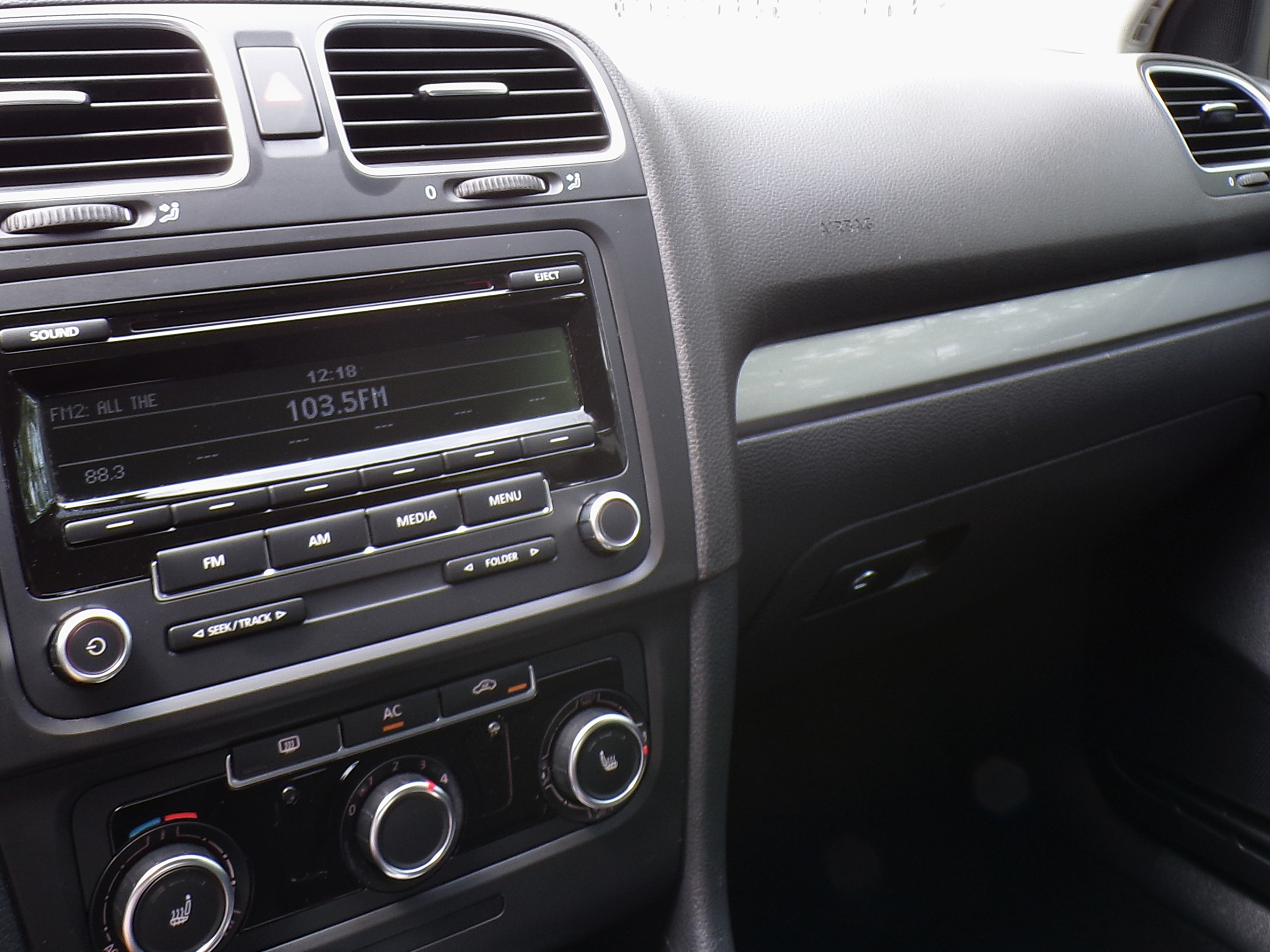 /autogallery/2012-Volkswagen-Golf-8138597655118873.jpg