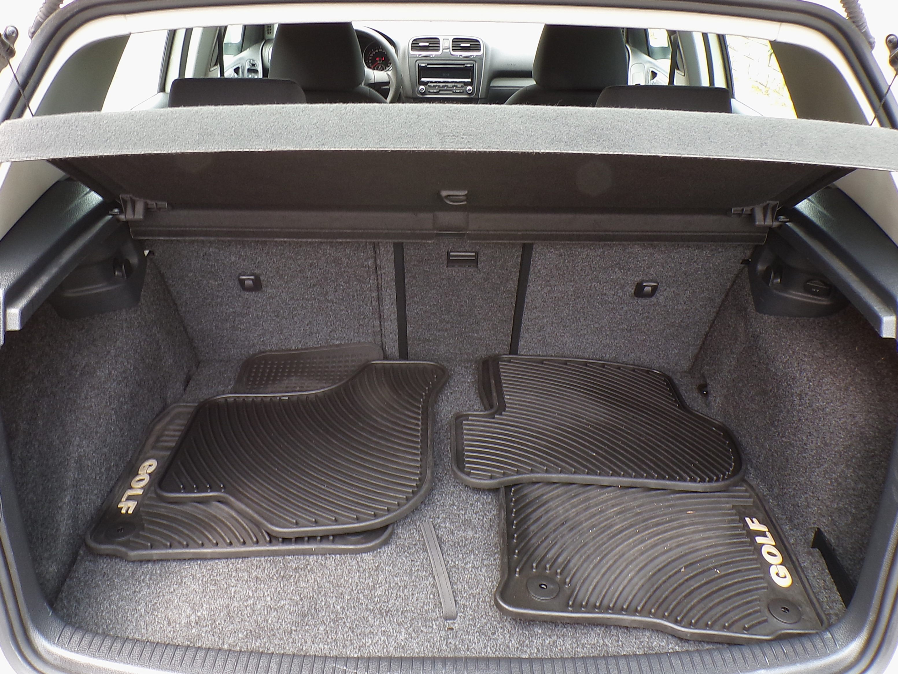 /autogallery/2012-Volkswagen-Golf-9098218501148461.jpg