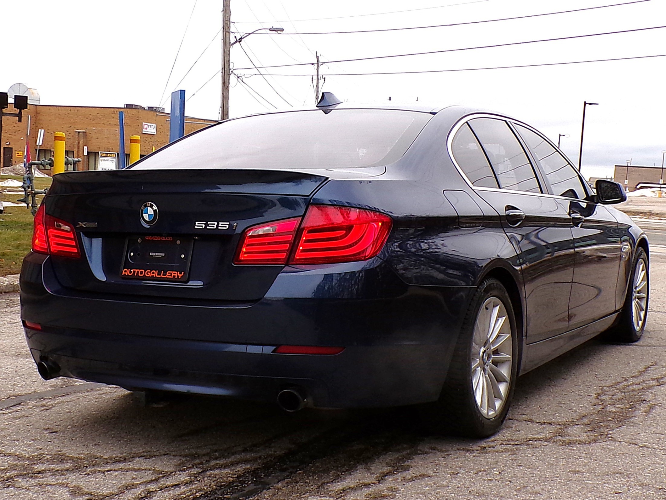 /autogallery/2013-BMW-5-Series-7913958281641149.jpg