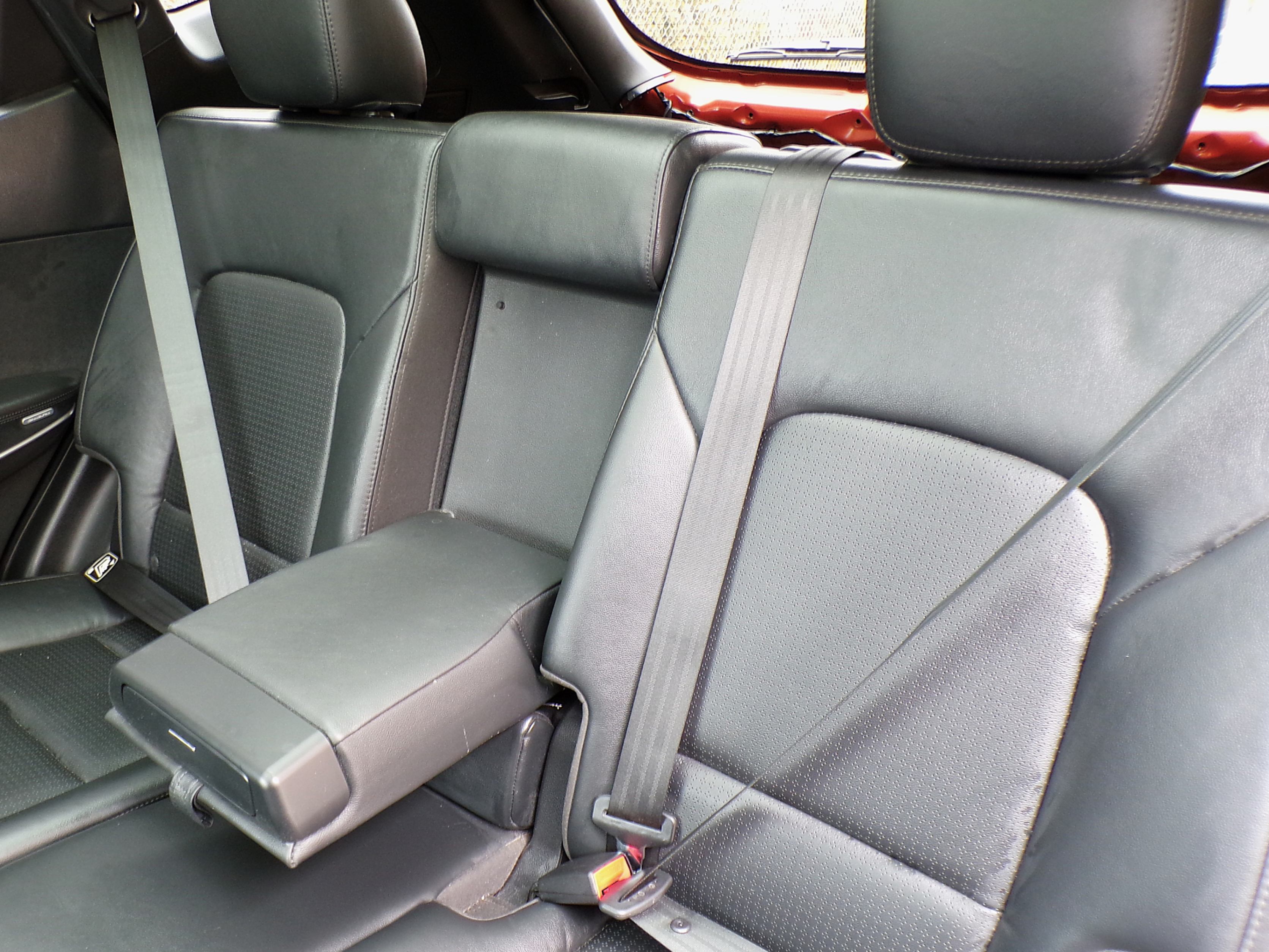/autogallery/2013-Hyundai-SantaFe-05612928033073916.jpg