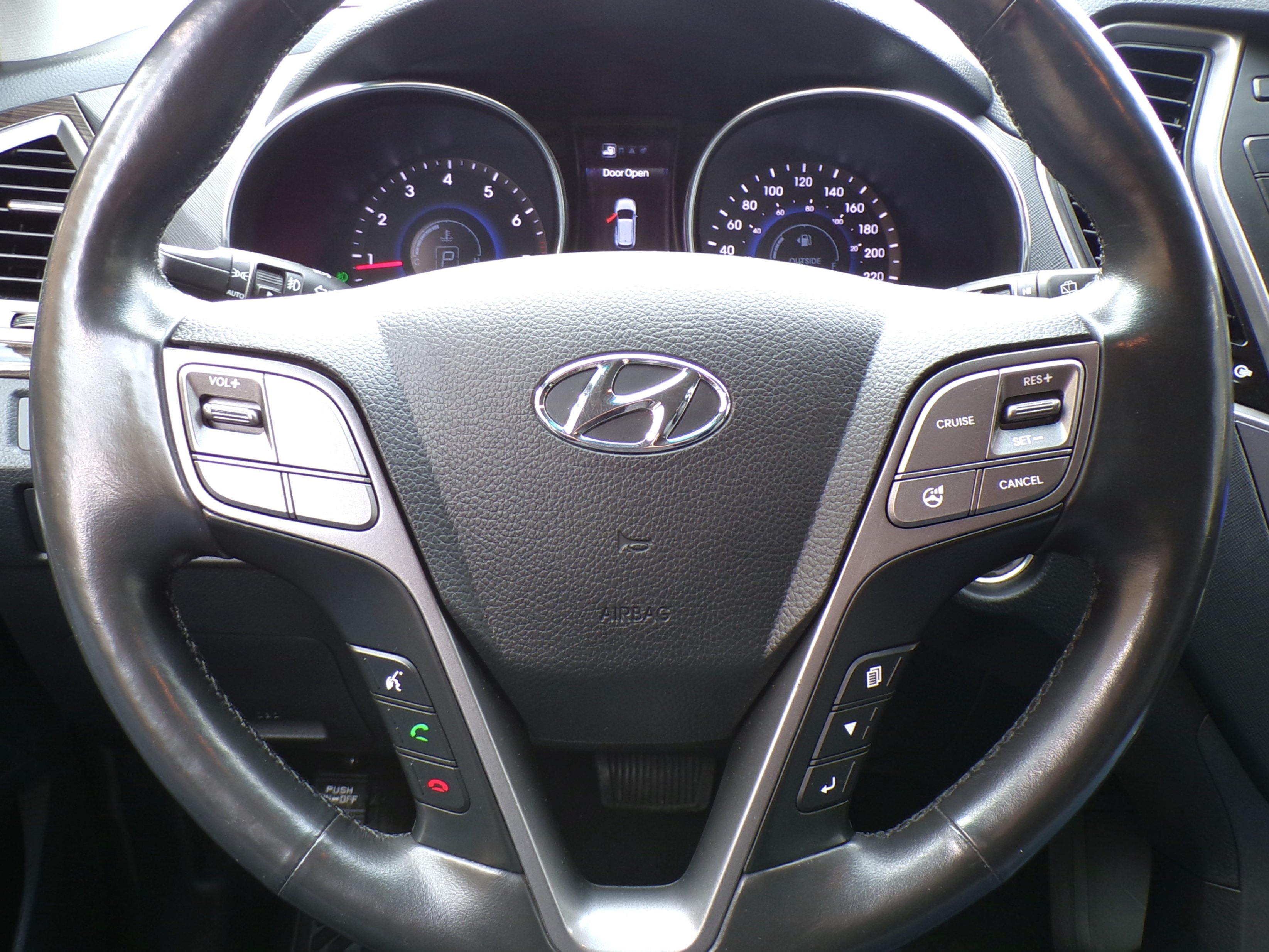 /autogallery/2013-Hyundai-SantaFe-07443331808528386.jpg