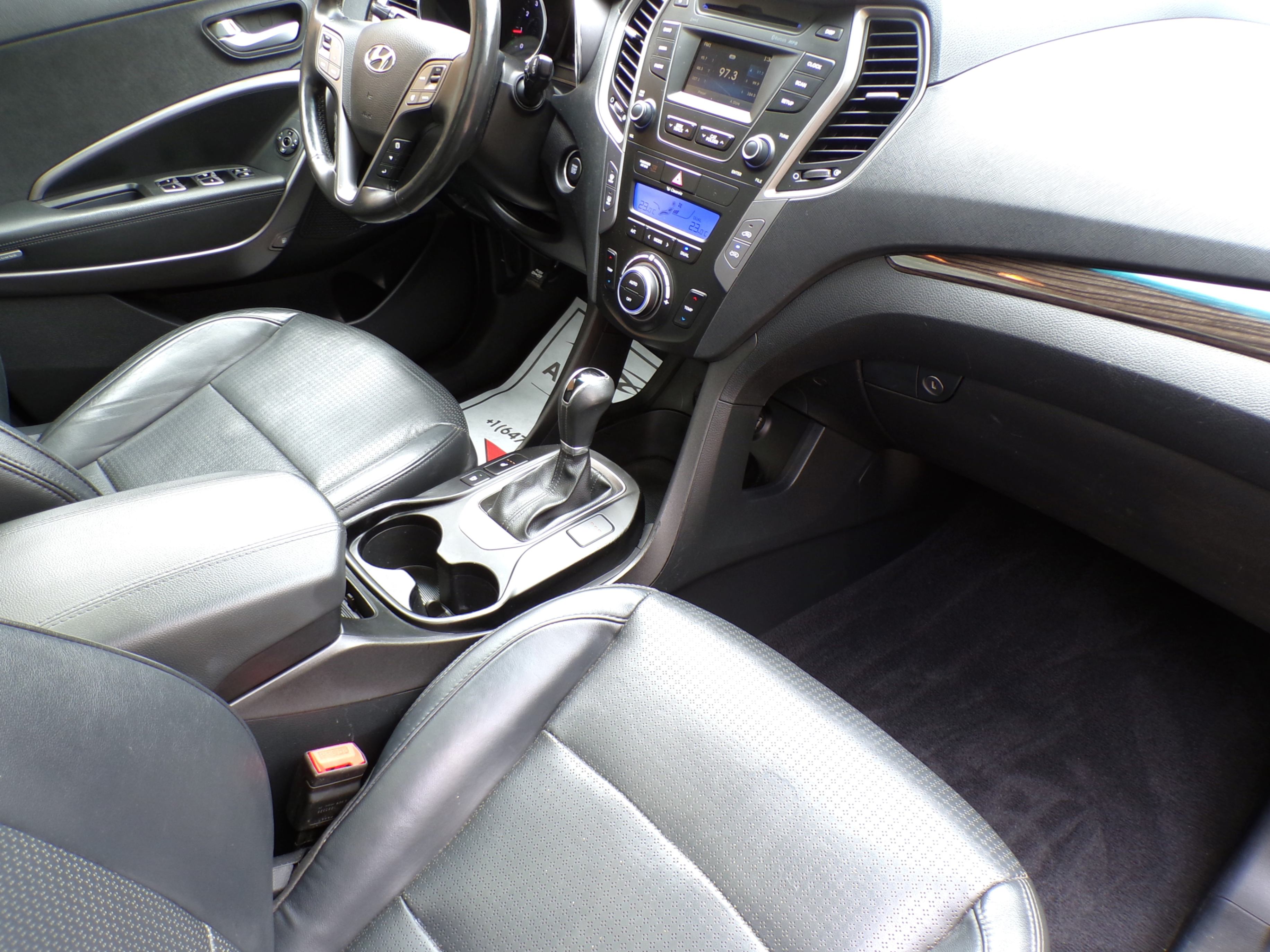 /autogallery/2013-Hyundai-SantaFe-09875949391615113.jpg