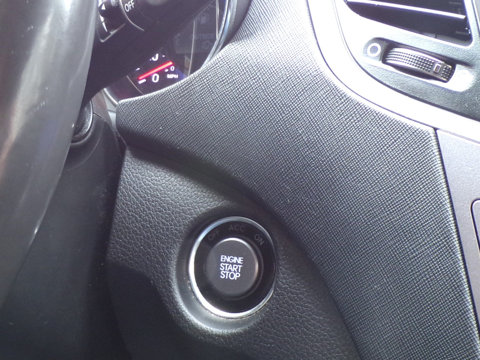 /autogallery/2013-Hyundai-SantaFe-2364925411585157.jpg
