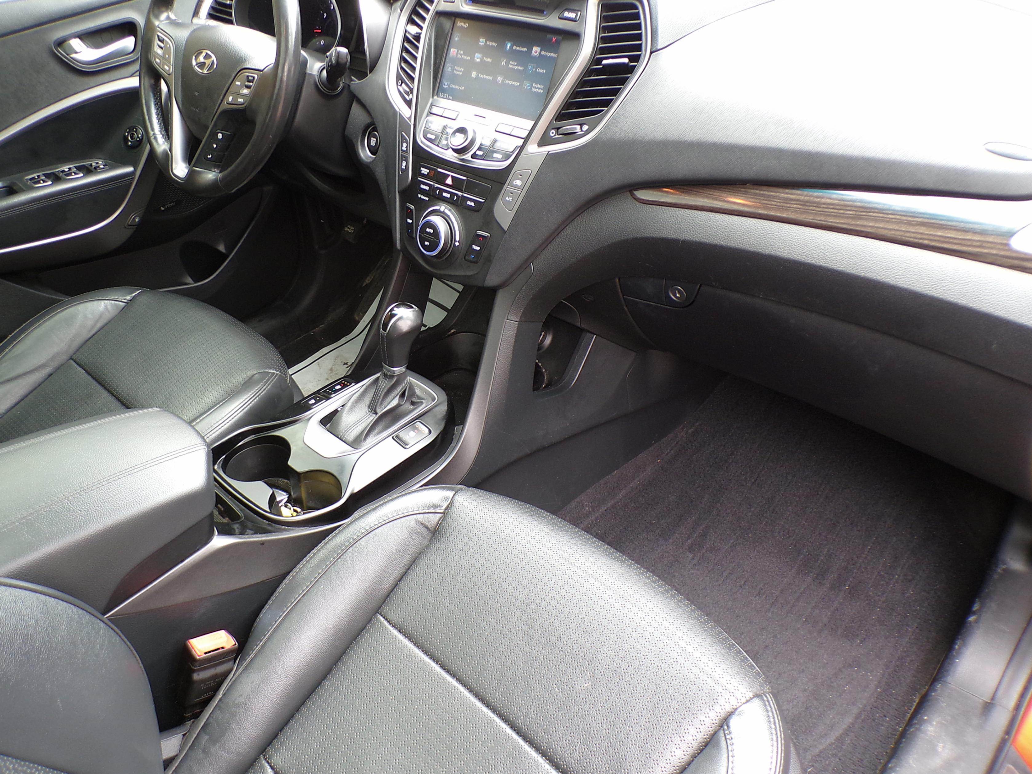 /autogallery/2013-Hyundai-SantaFe-4612903467229472.jpg