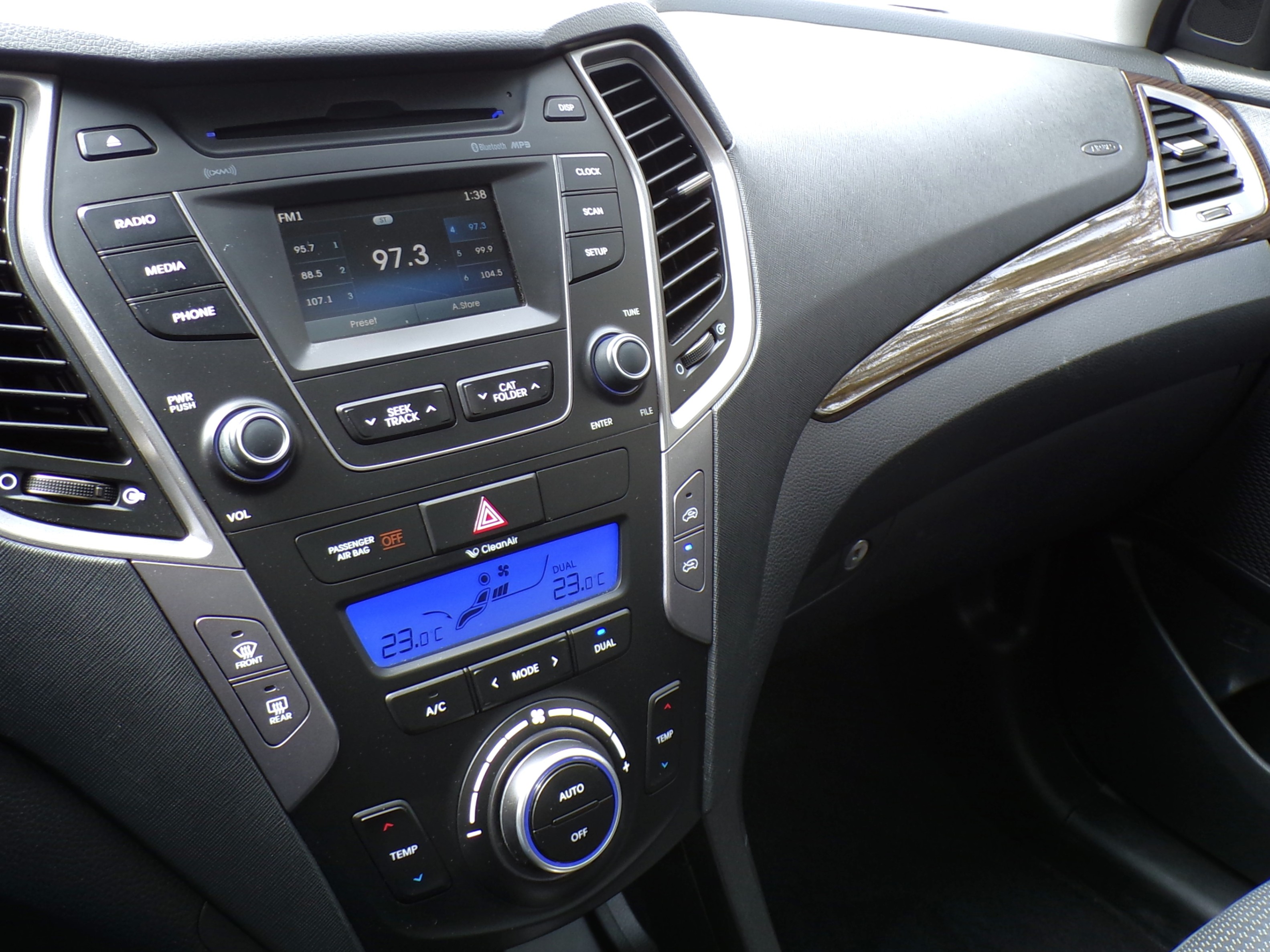 /autogallery/2013-Hyundai-SantaFe-7683793695259729.jpg