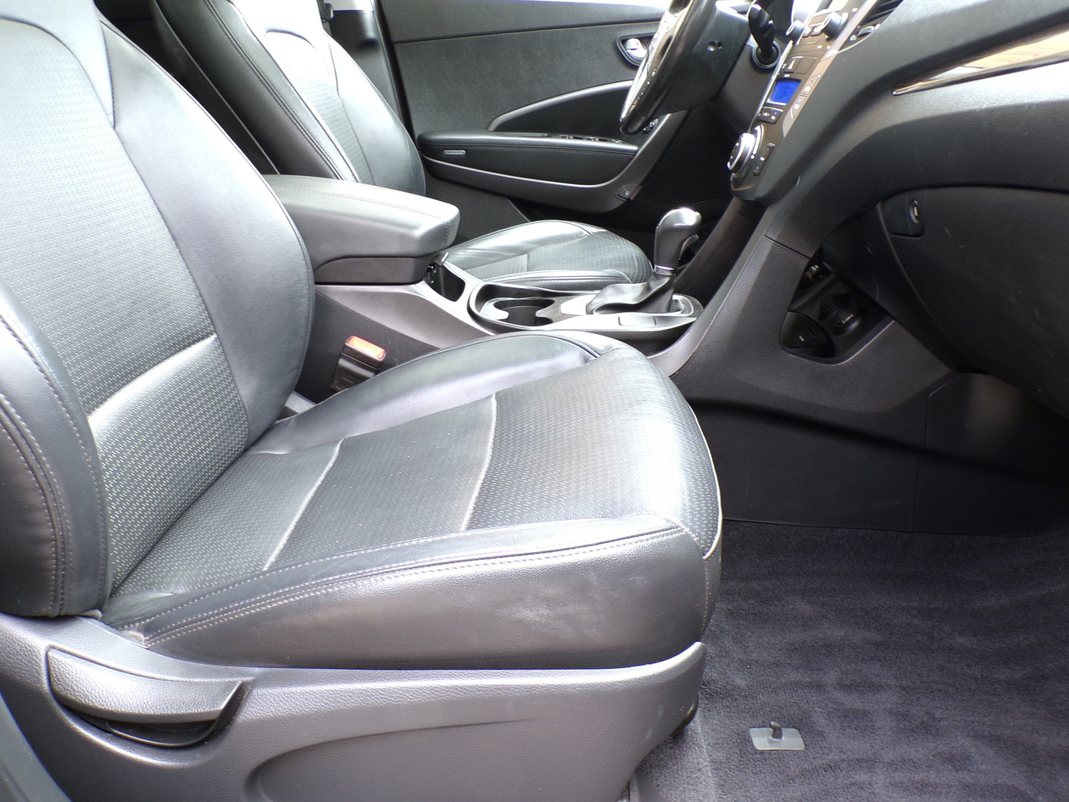 /autogallery/2013-Hyundai-SantaFe-818160150947808.jpg