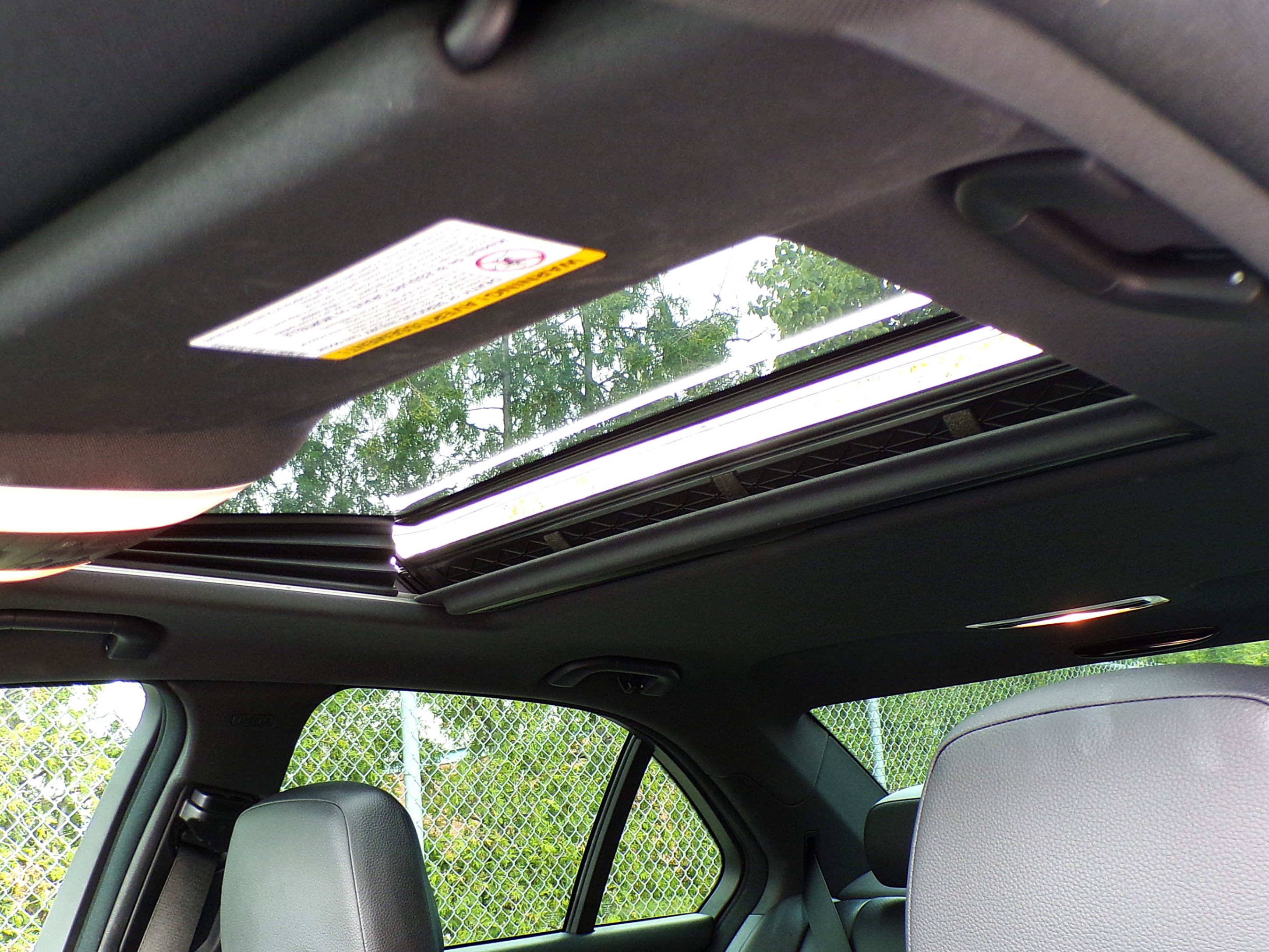 /autogallery/2013-Mercedes-Benz-C-Class-16367799543746164.jpg