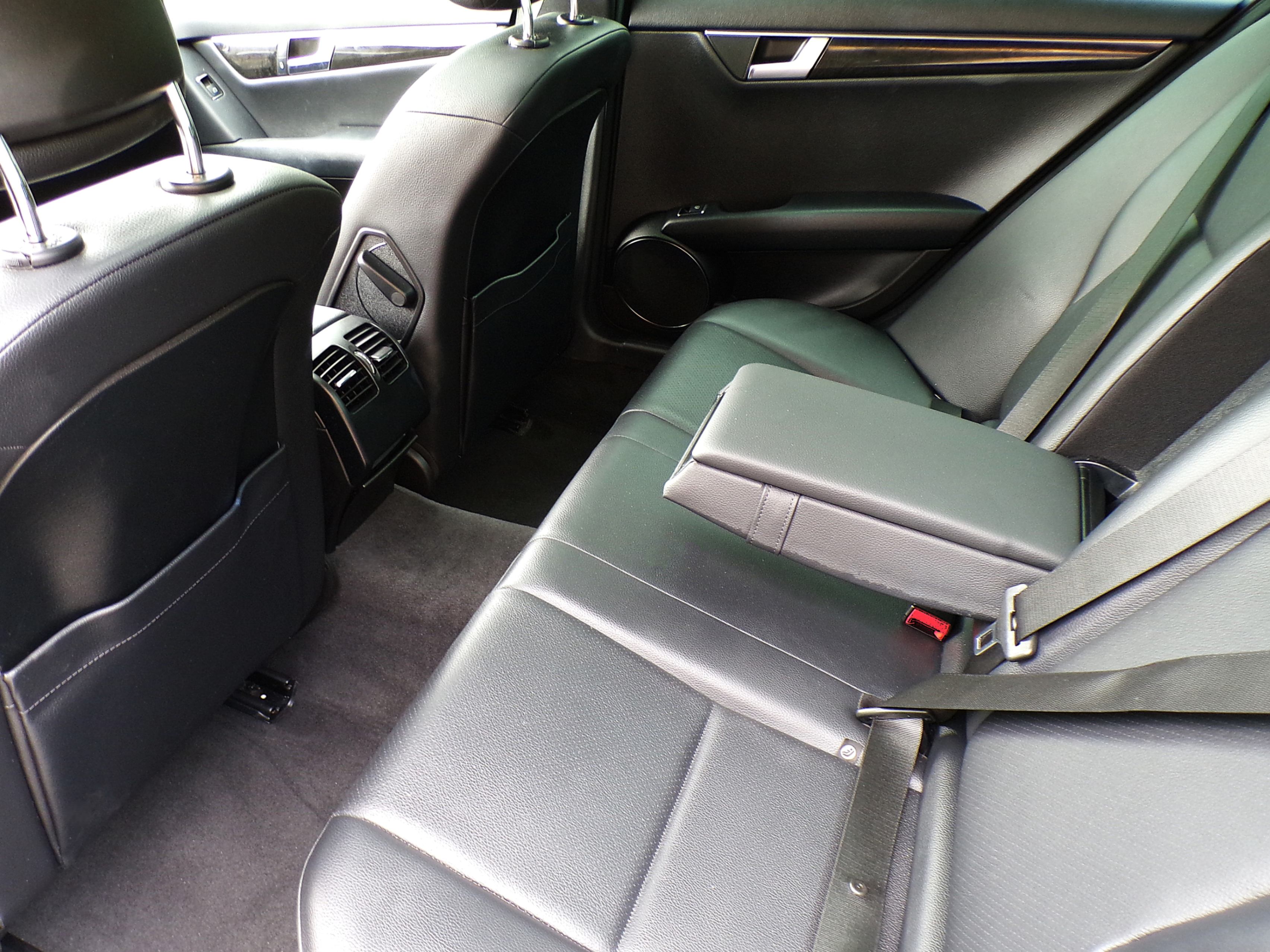 /autogallery/2013-Mercedes-Benz-C-Class-7501749154130699.jpg