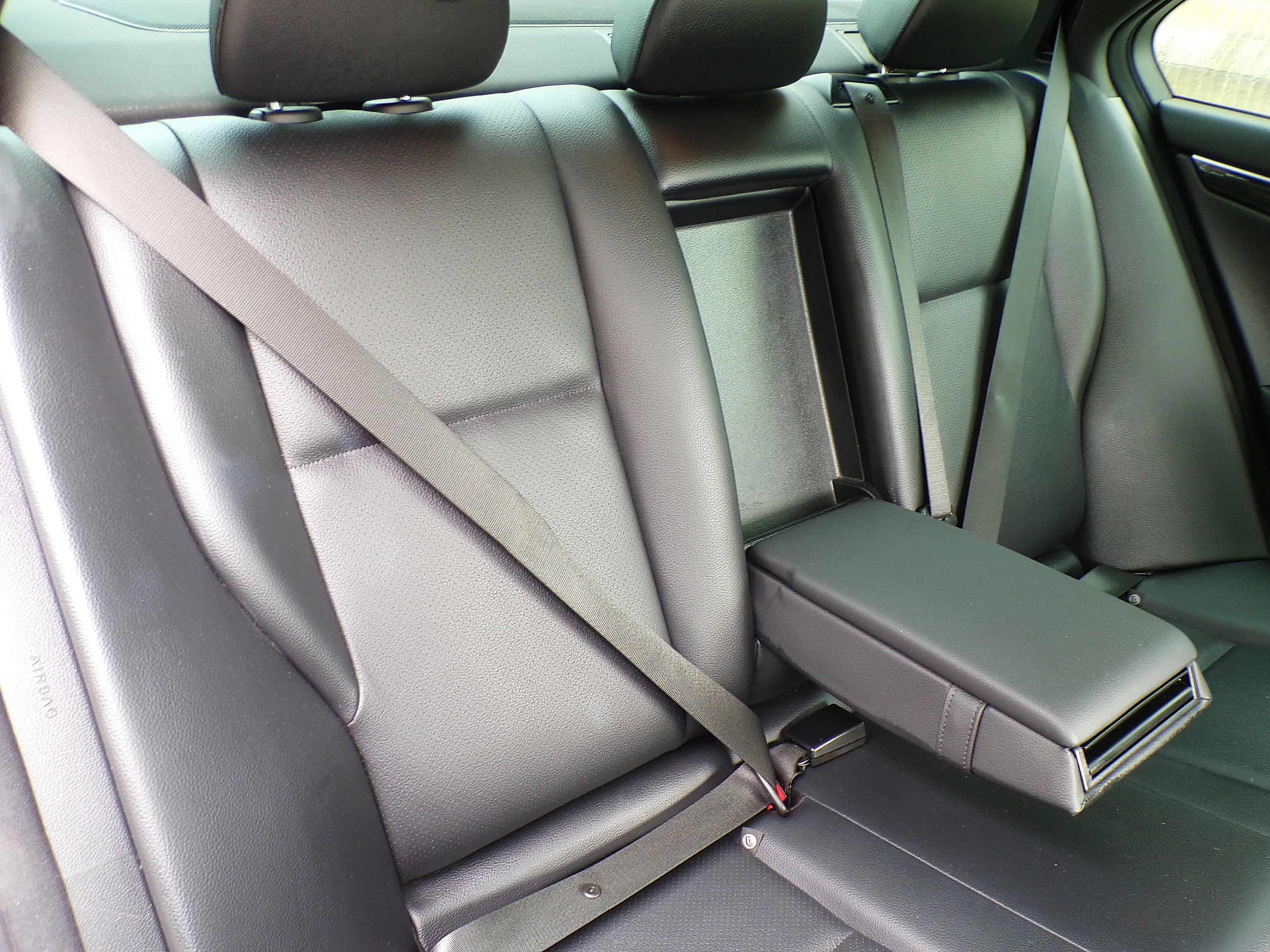 /autogallery/2013-Mercedes-Benz-C-Class-7640517642278879.jpg