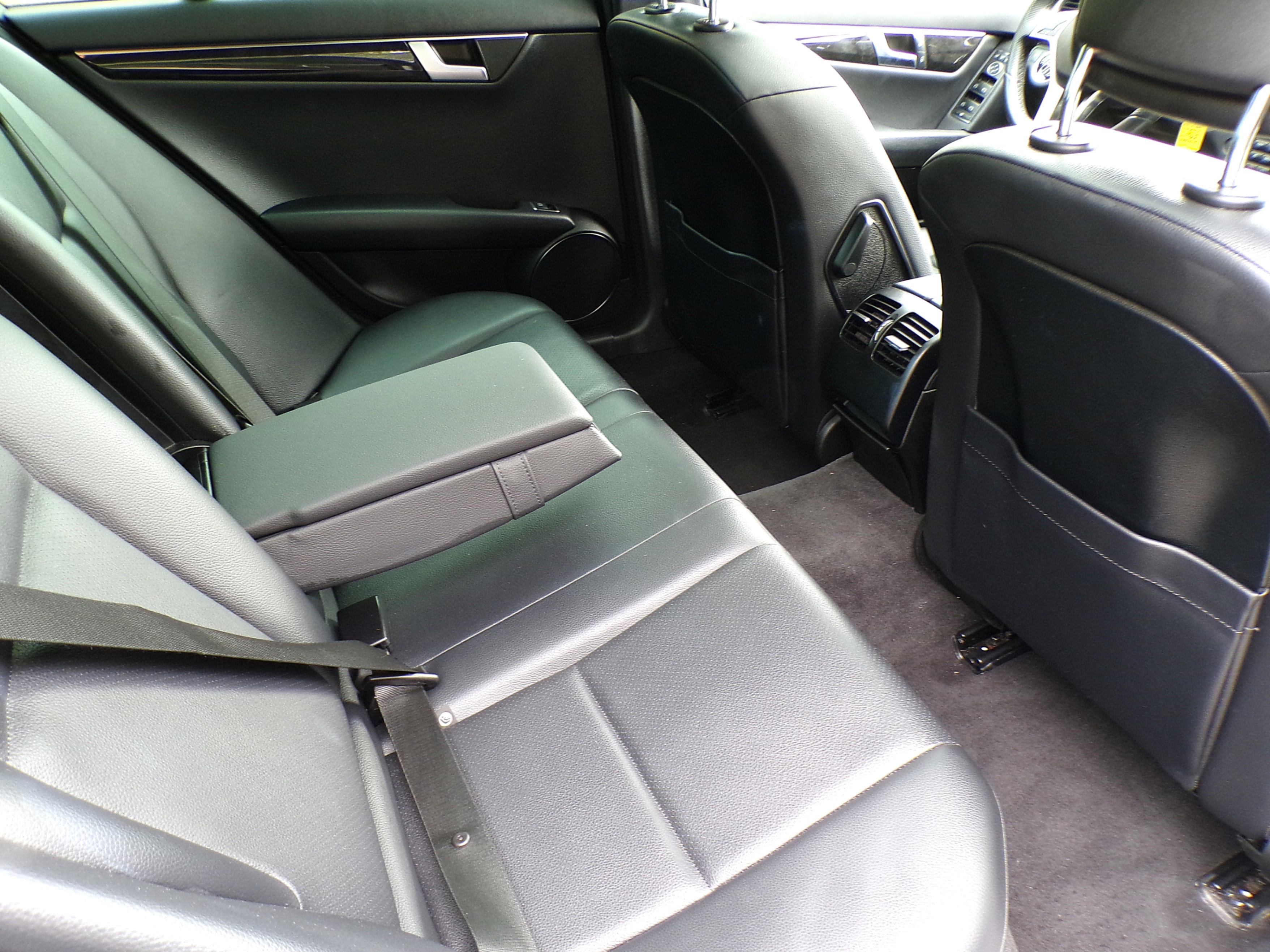 /autogallery/2013-Mercedes-Benz-C-Class-8347070750958079.jpg