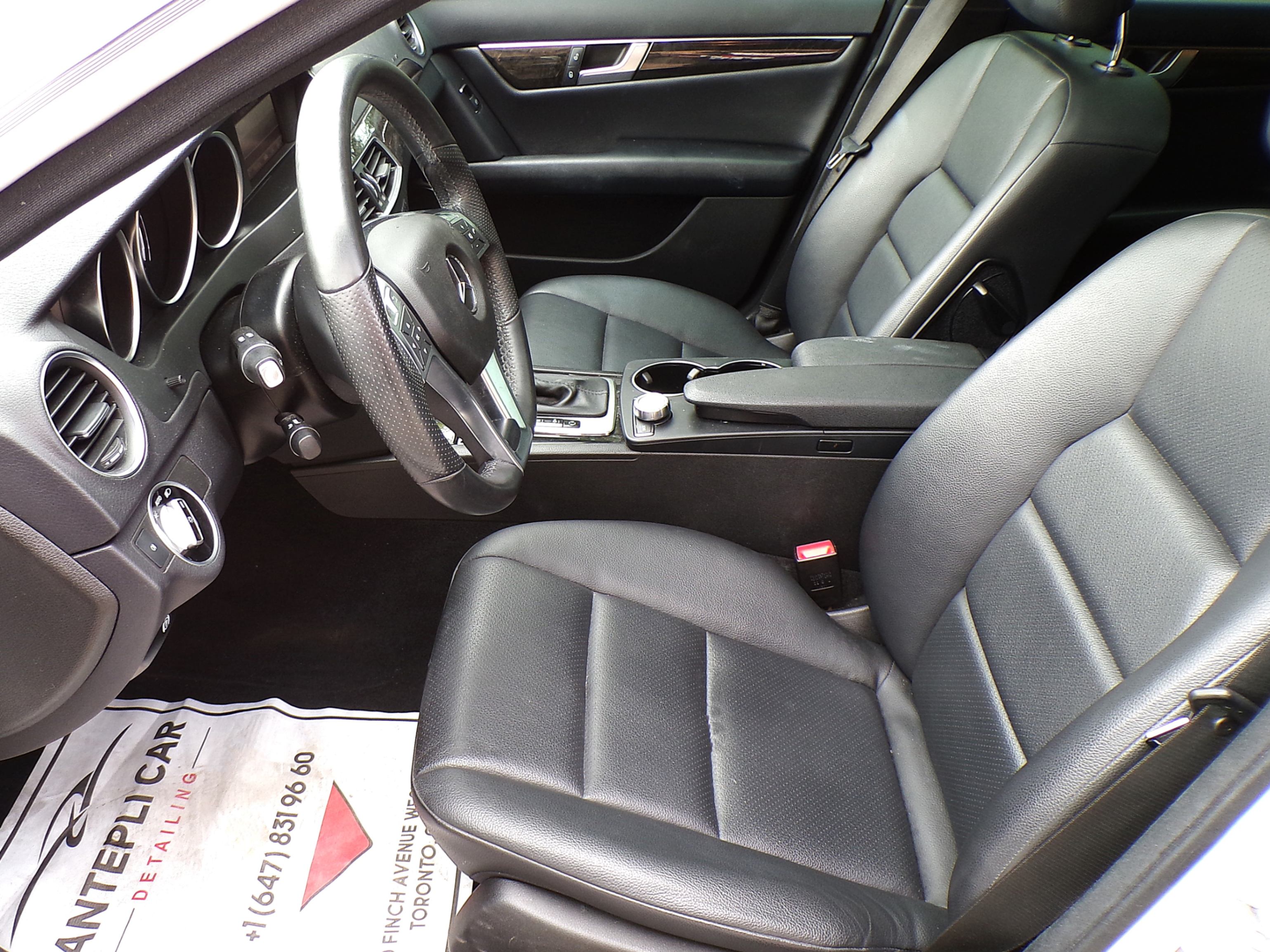 /autogallery/2013-Mercedes-Benz-C-Class-8393921569672613.jpg