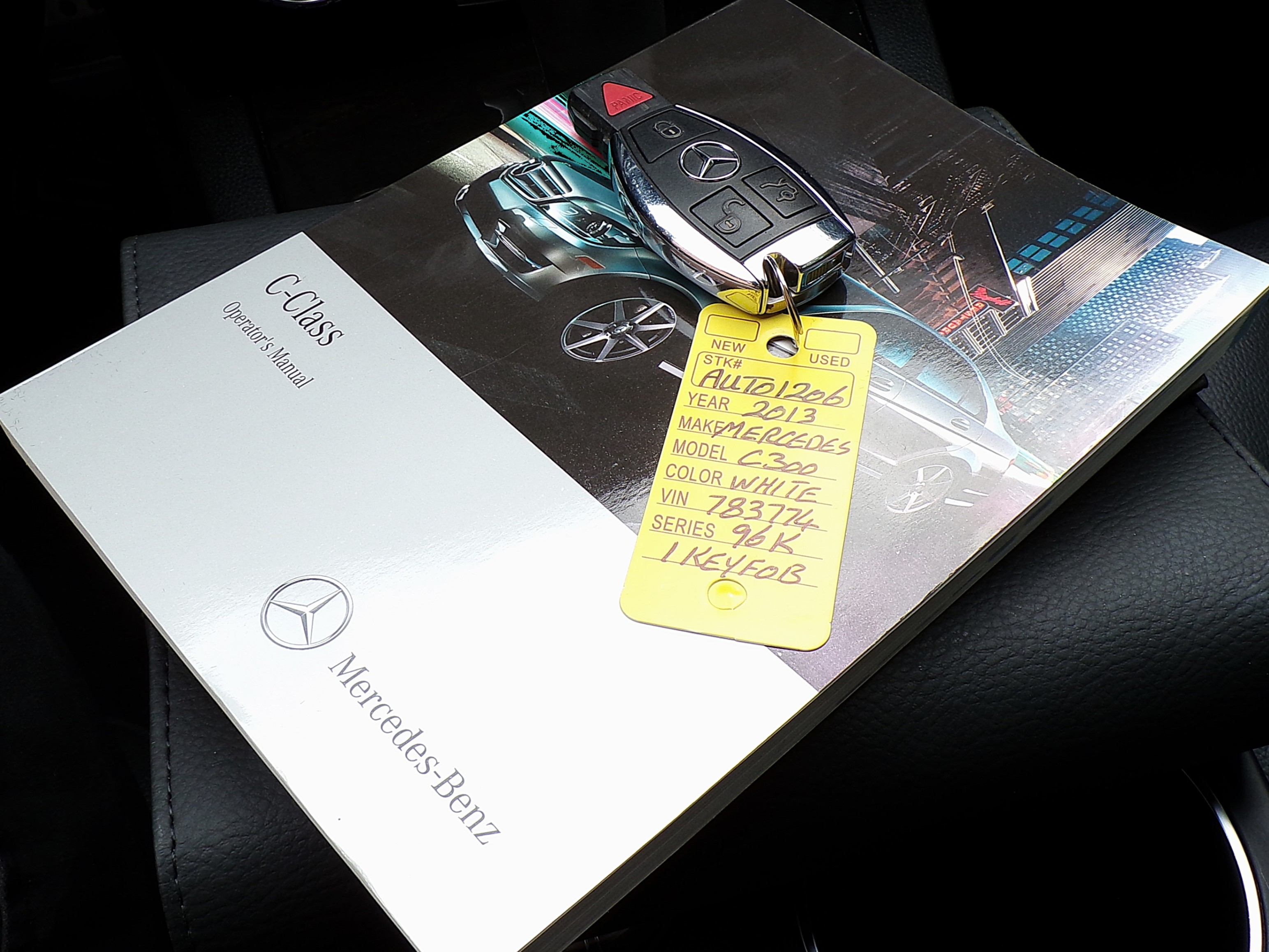 /autogallery/2013-Mercedes-Benz-C-Class-8458061599080997.jpg