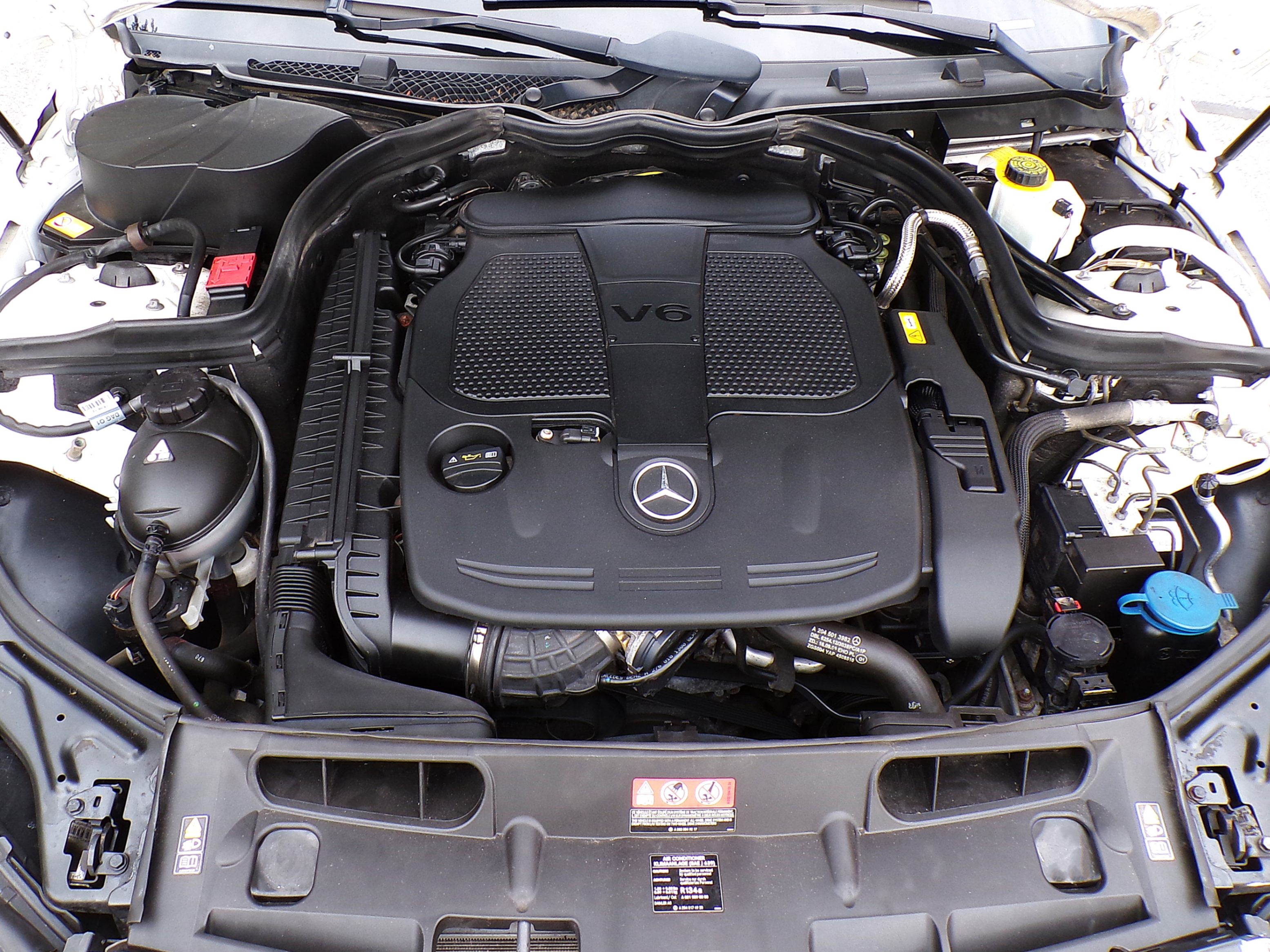 /autogallery/2013-Mercedes-Benz-C-Class-9534346003096092.jpg