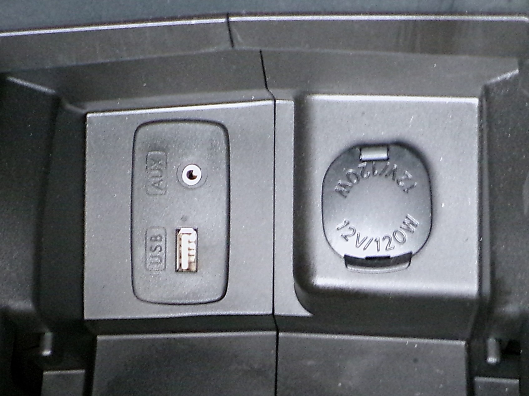 /autogallery/2013-Subaru-Impreza-973345117536931.jpg