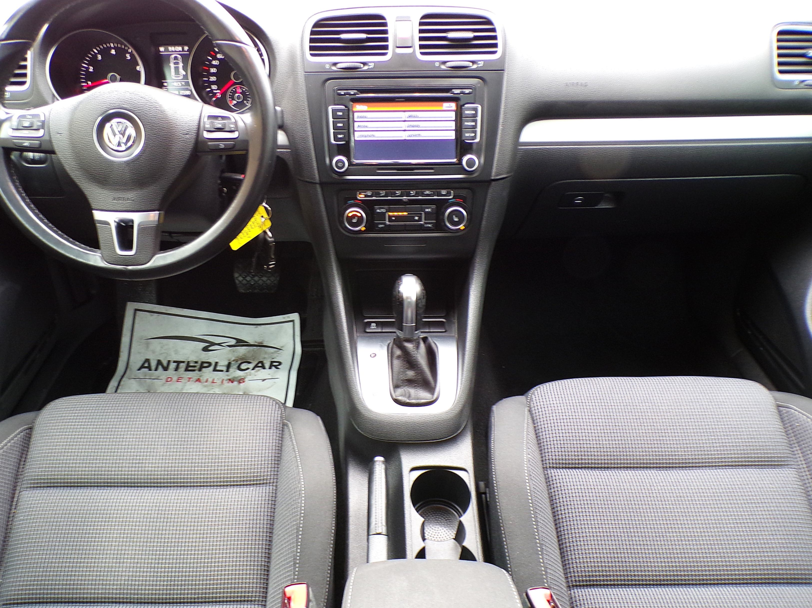 /autogallery/2013-Volkswagen-Golf-7593117061033439.jpg