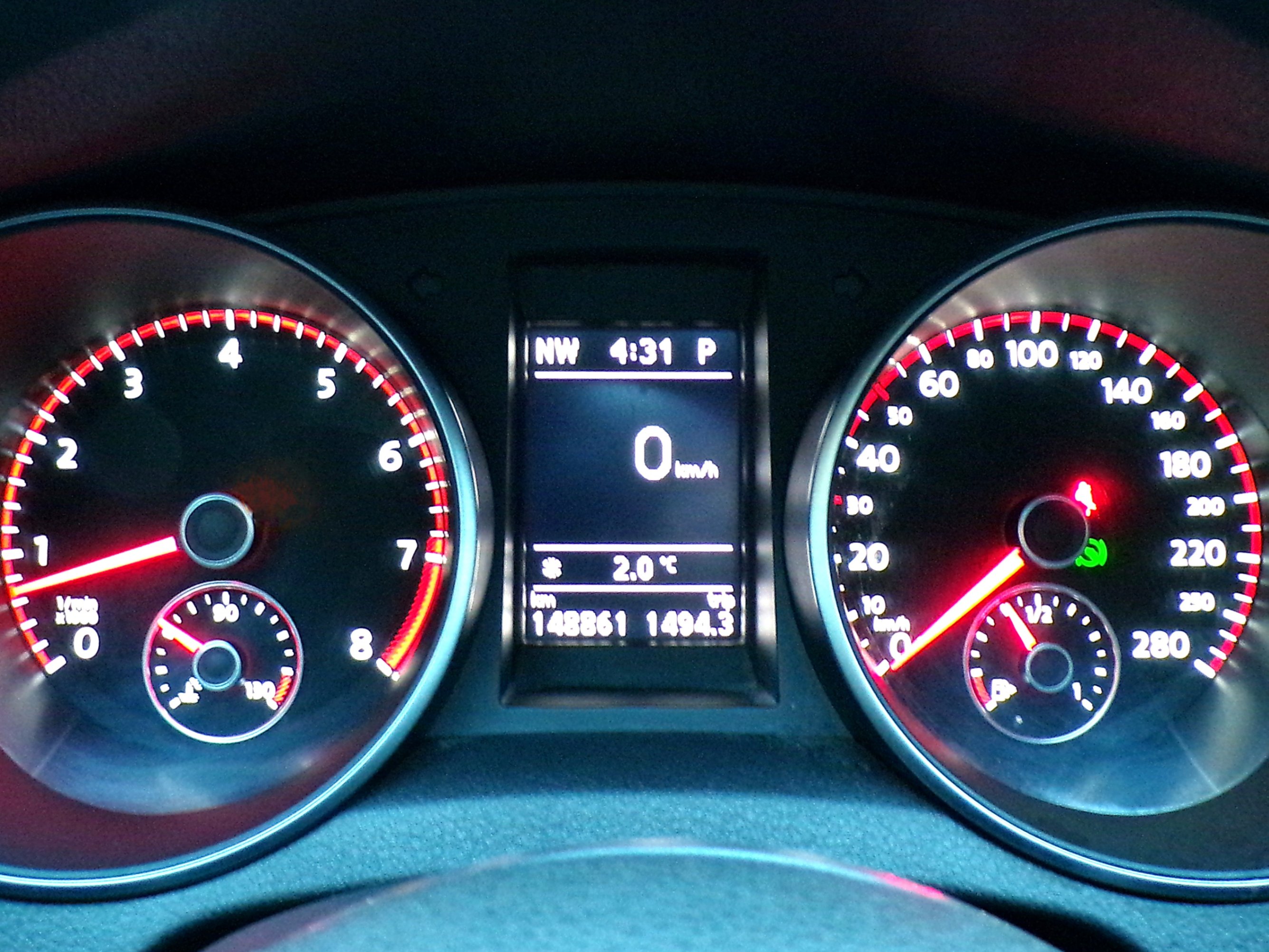 /autogallery/2013-Volkswagen-GolfGTI-40566042682405556.jpg