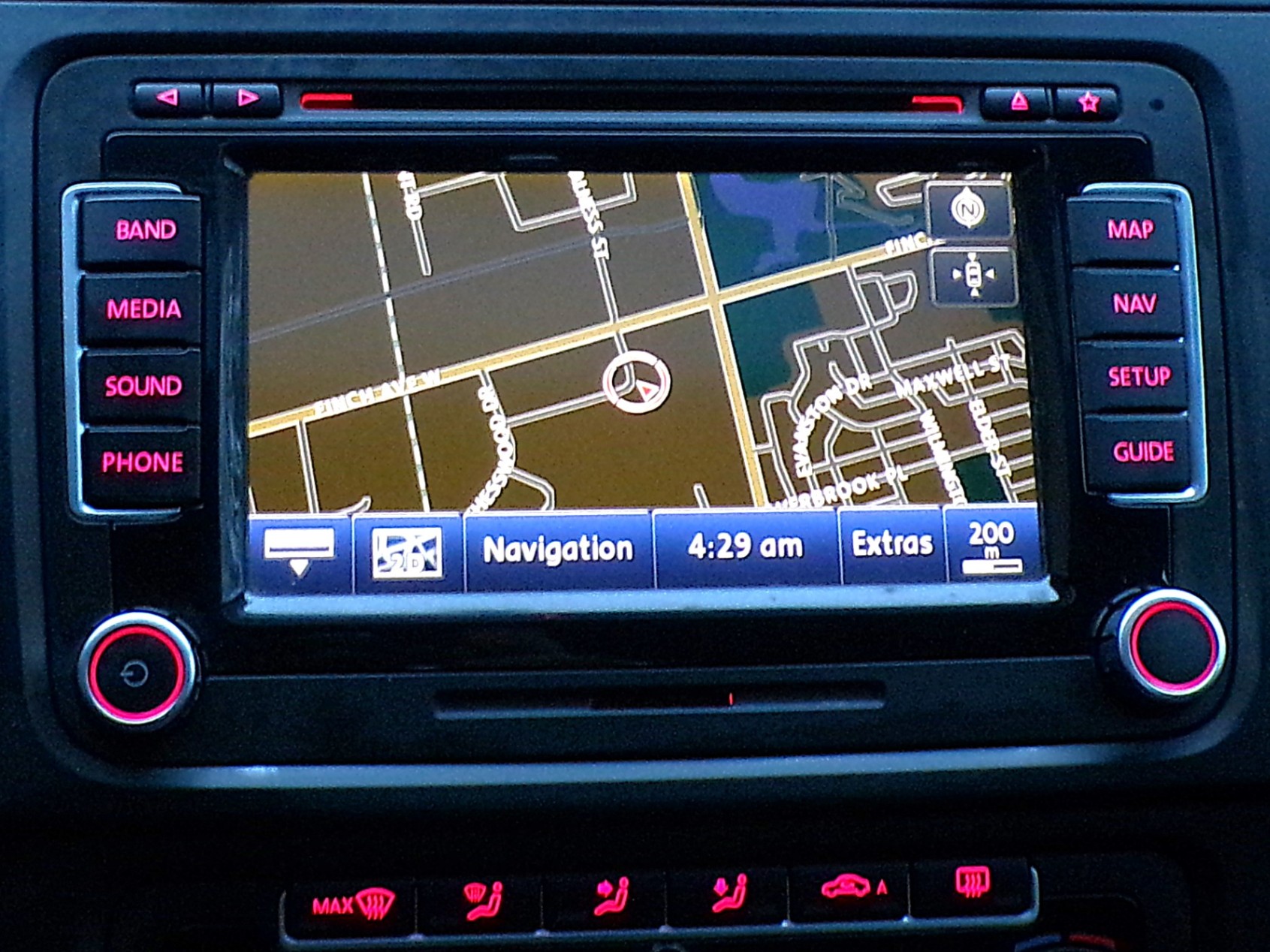 /autogallery/2013-Volkswagen-GolfGTI-4676333858582711.jpg